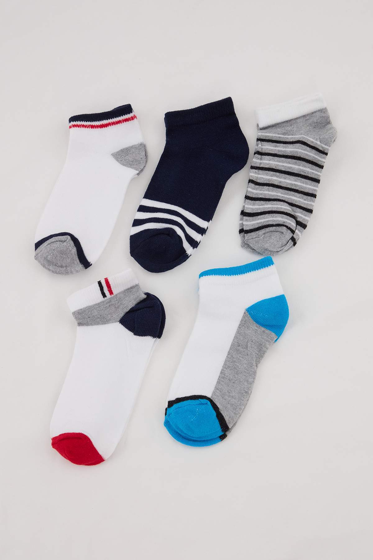 Trendyolmilla Kids Çok Renkli 5'liÇizgi Detaylı Erkek Çocuk Çorap TKDSS26CO00022
