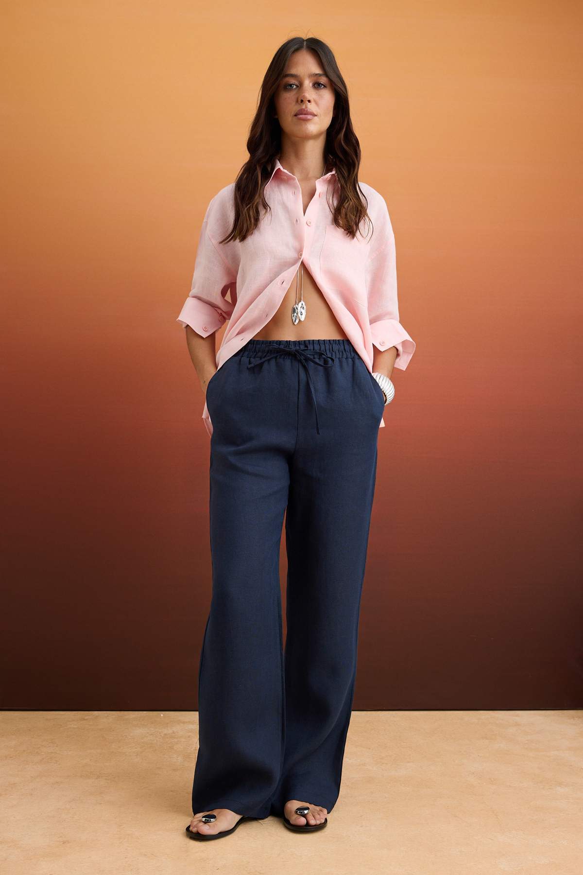 Trendyolmilla Lacivert %100 Keten Beli Lastikli Yüksek Bel Wide Leg Pantolon TWOSS26PL00041