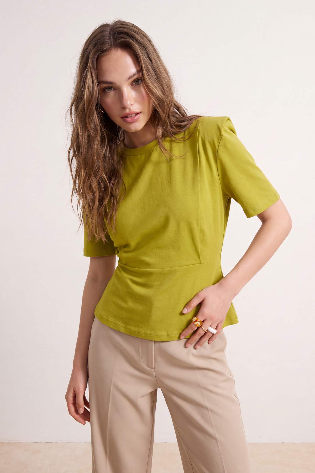 Trendyol Collection Oil Green Plain Regular Crew Neck Standard Sleeve Short 100% Cotton Knitted T-Shirt Twoss26Ts00250