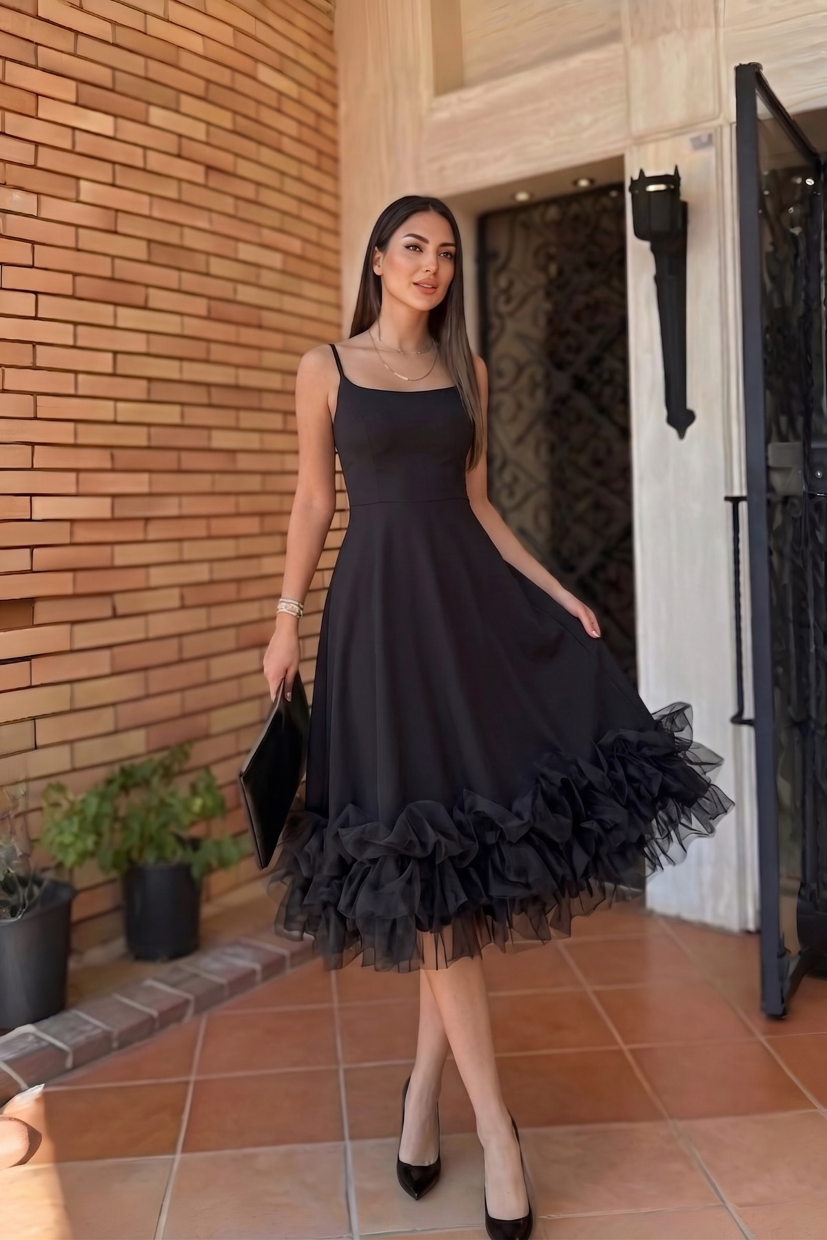 ALFUDO Moda Collection Ženska večernja haljina sa Sa detaljima od tila narame...