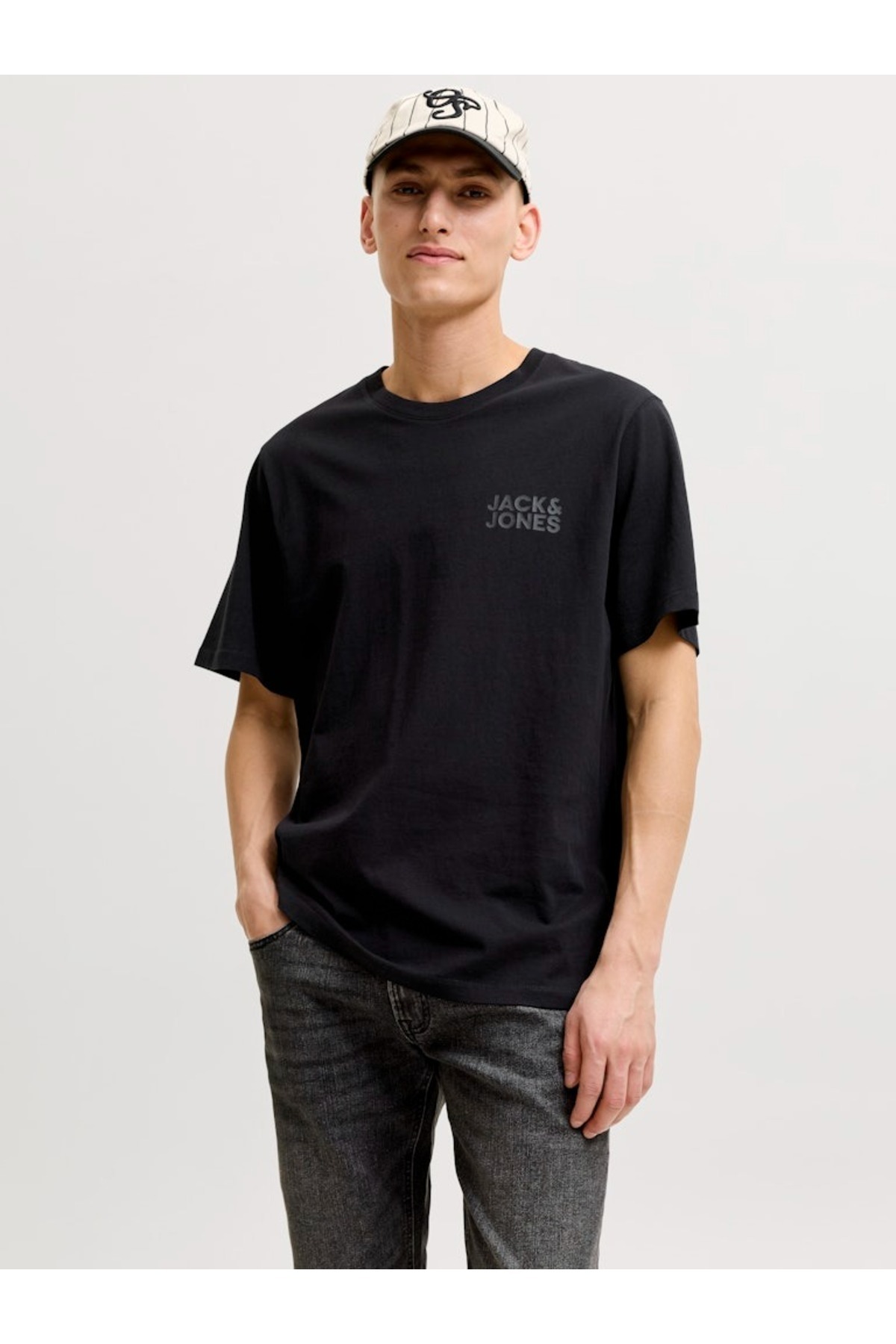 تی‌شرت مردانه طرح لوگوی Jjecorp مدل Black3 با یقه هفت و کد 12151955-مشکی جک اند جونز تی شرت Jack & Jones