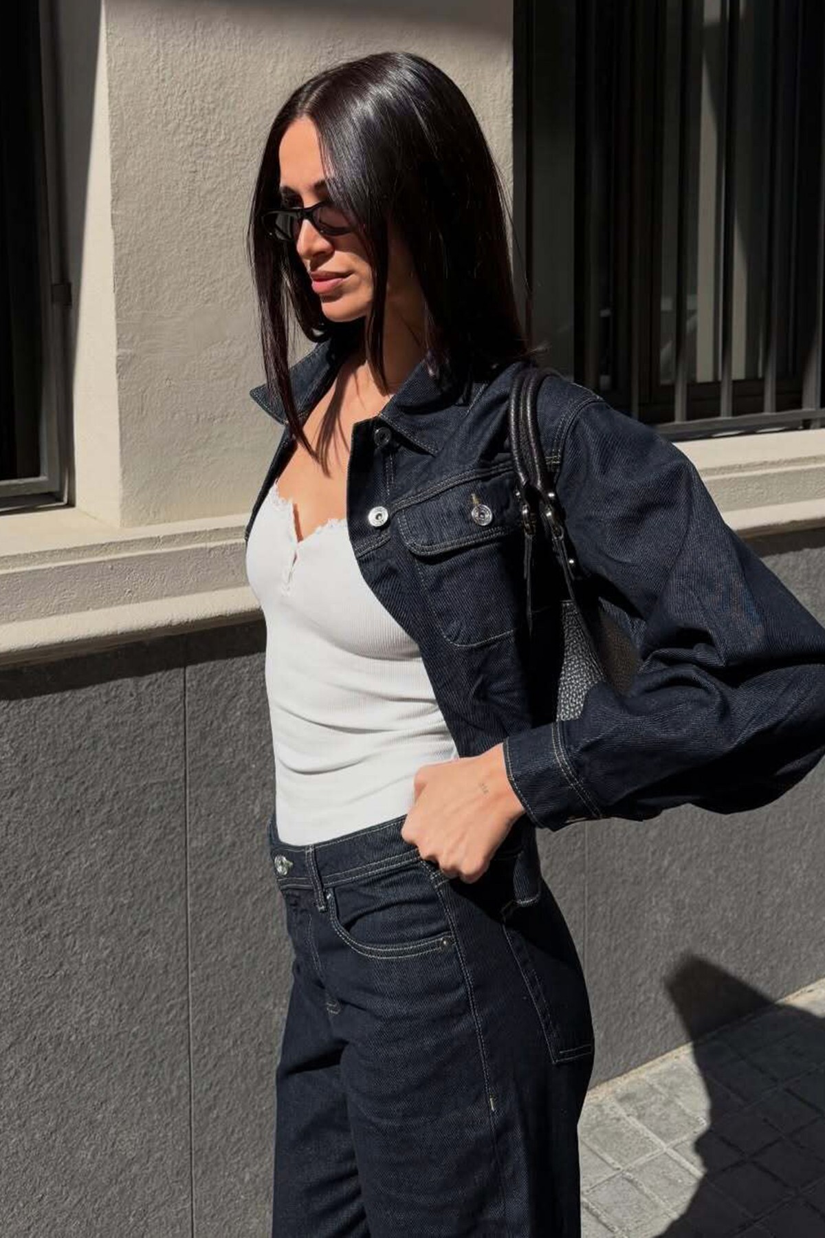 Bershka  Balon kesim crop denim ceket - Görsel 2