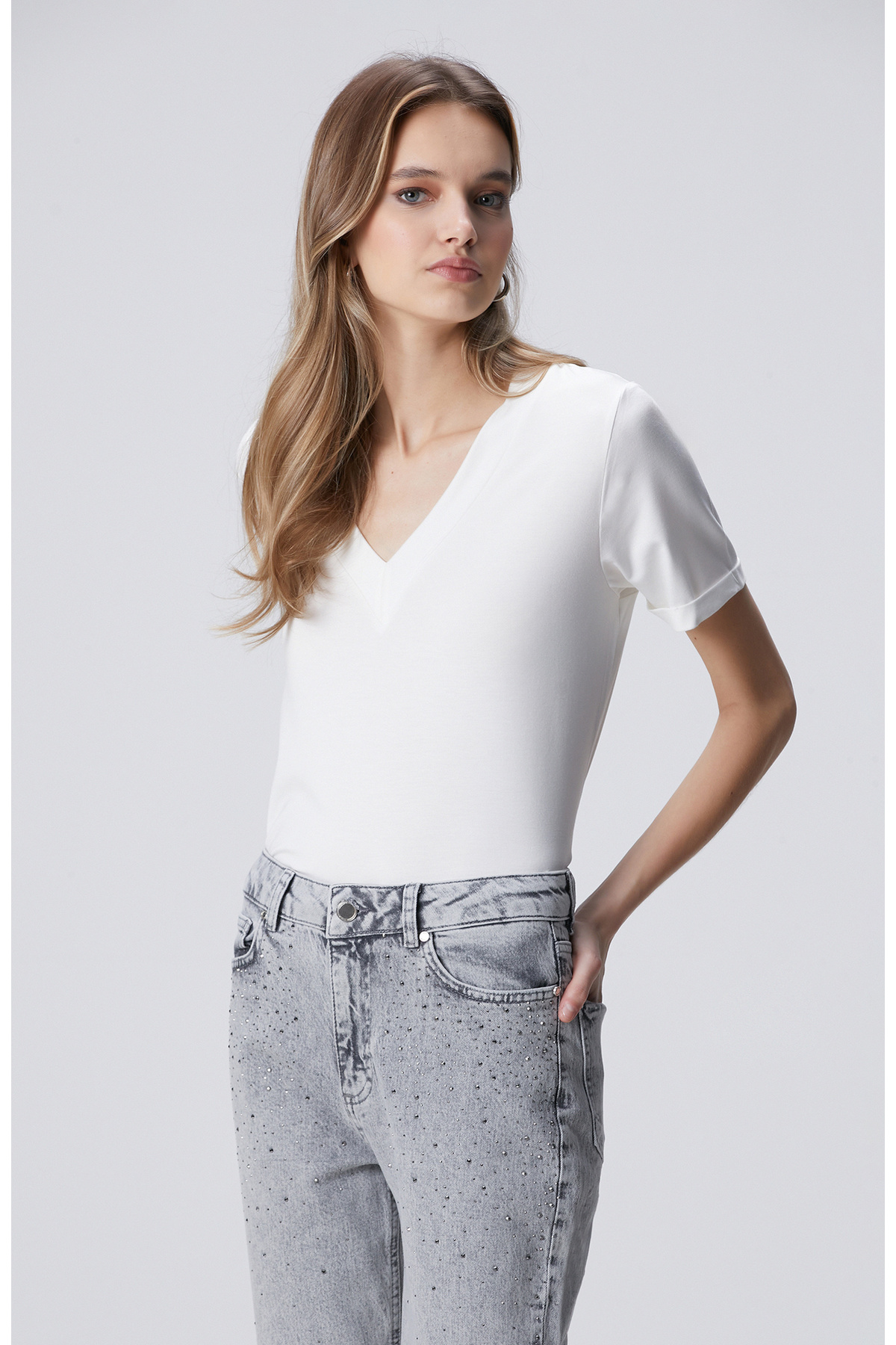 Network Kırık Beyaz Kol Katlama Detaylı Basic T-shirt görsel 4