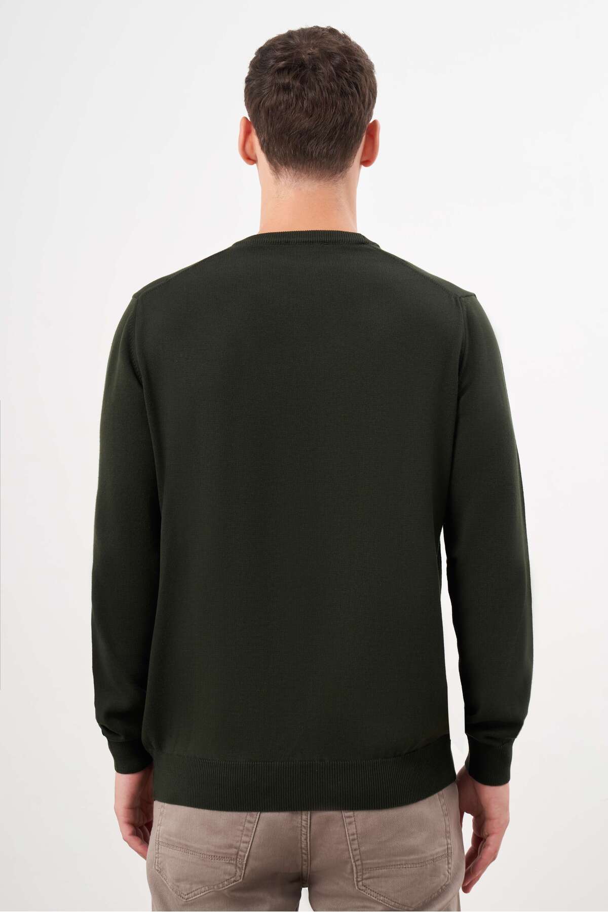 Men's Khaki Basic Crew Neck Dynamic Fit Casual Cut Knitwear