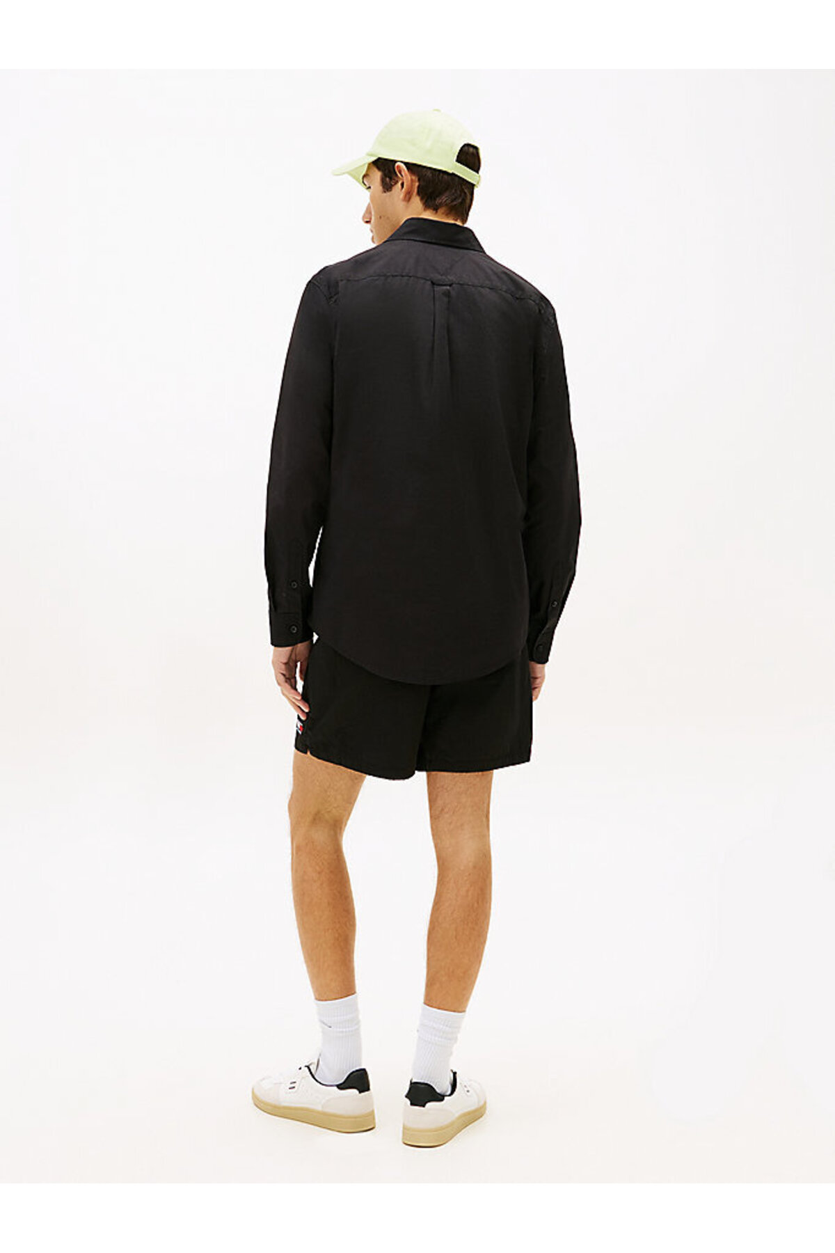 Erkek TJM Regular Fit Poplin Gömlek — مشکی DM0DM22026BDS — تصویر 4 از 5