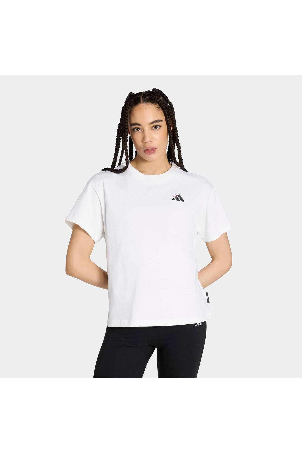 تیشرتزنانهadidasسفید