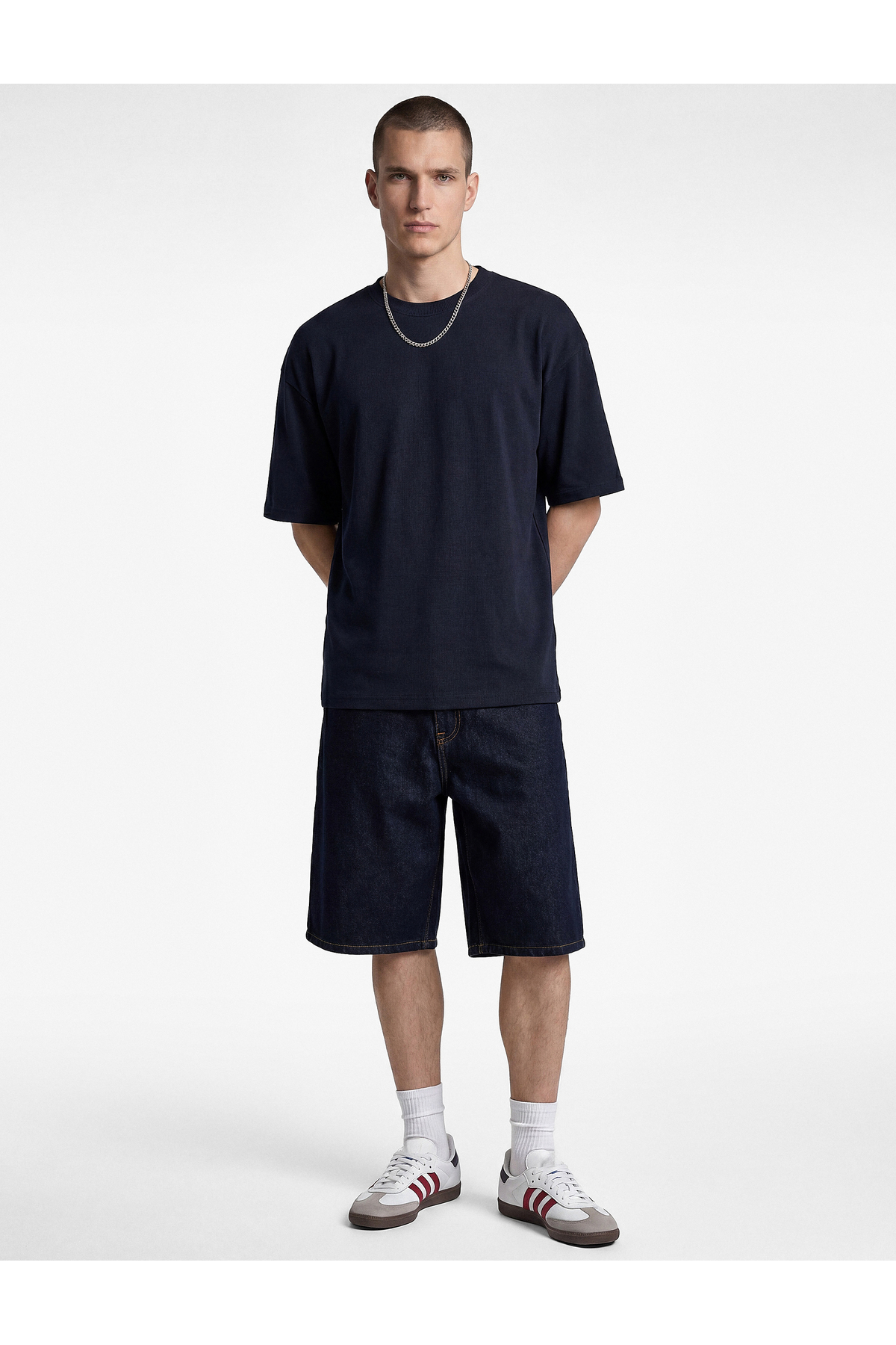Pamuklu Kısa Kollu Bisiklet Yaka Basic Oversize Tişört