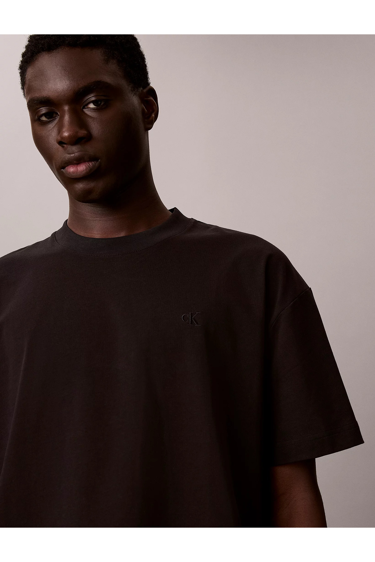 تیشرتمردانهCalvin Kleinمشکی