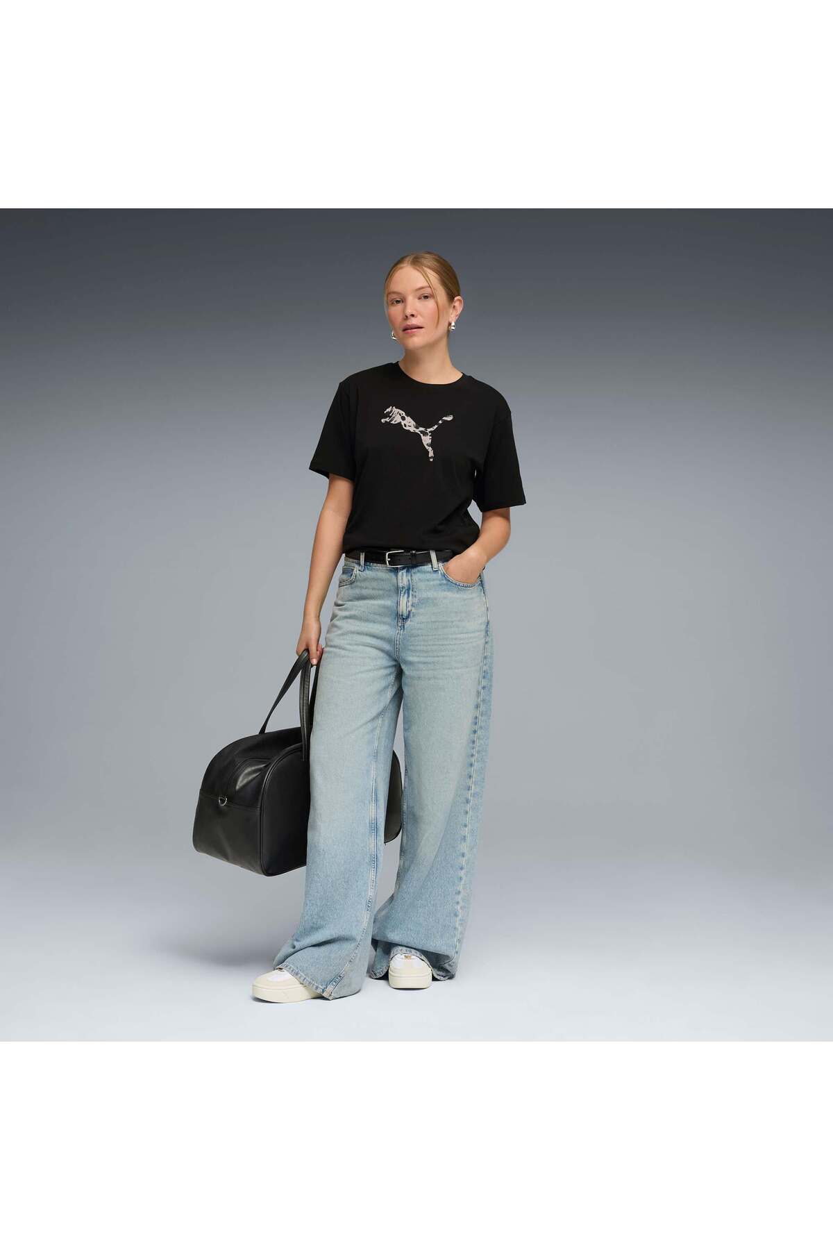 Puma ESSENTIALS GRAPHIC Kadın Geniş Kesim Tişört görsel 2