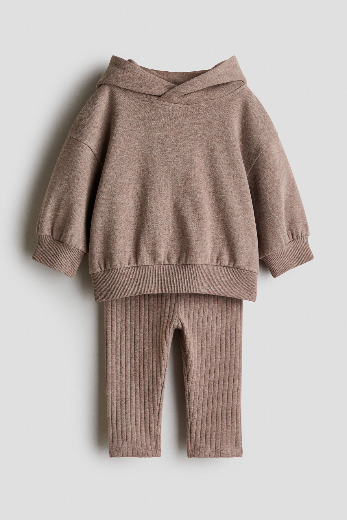 ست پنبه‌ای دو تکه اچ اند ام ست تی شرت و شلوارک H&M