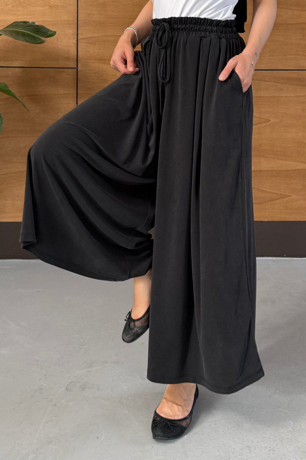 Miss Allos Kadın Bol Kesim Akışkan Modal Kumaş Etek Görünümlü Pantolon görsel 5