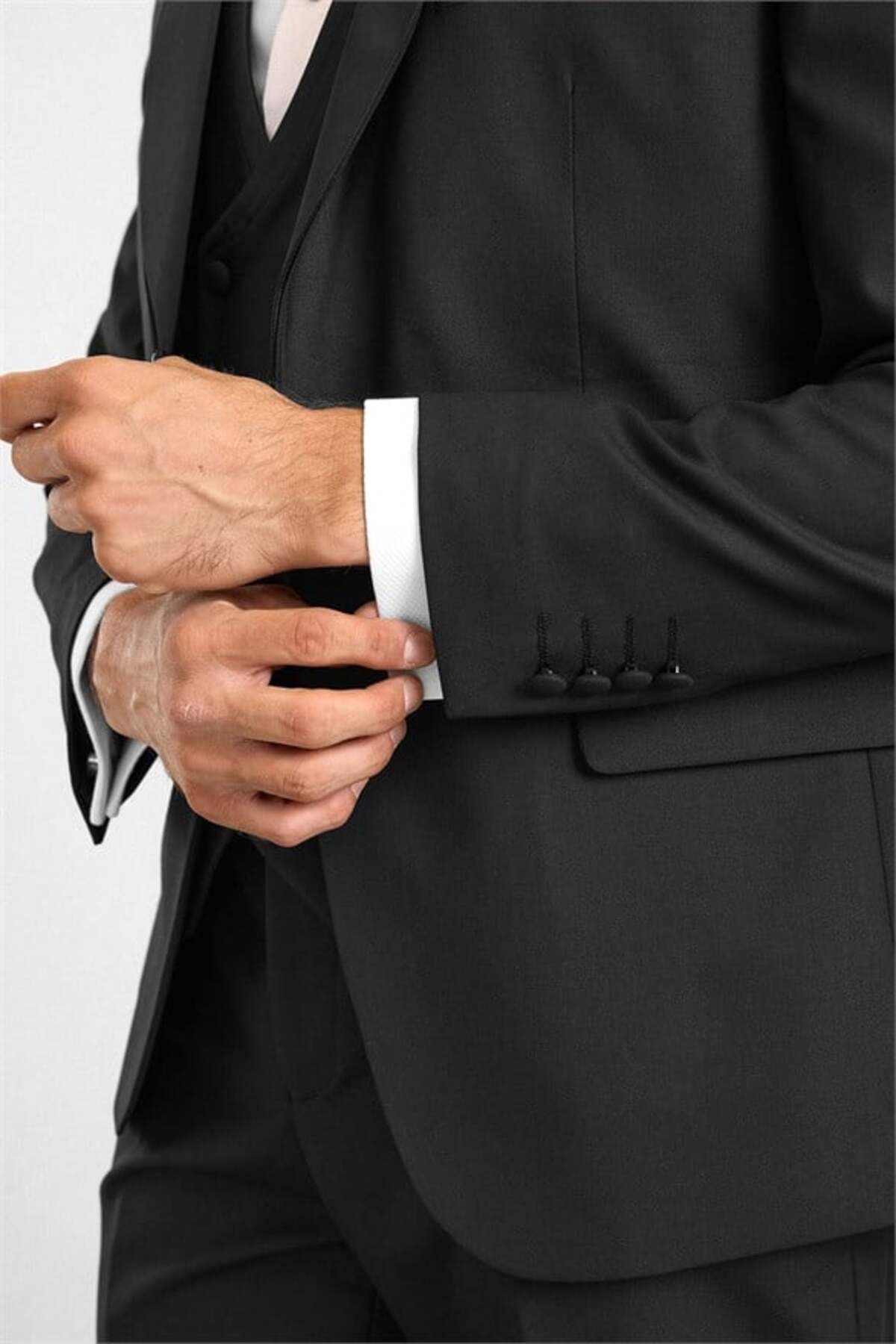 کت و شلوار دامادی/کت و شلوار مشکی یقه باریک نوک تیز، تخت و جیب‌دار، 6 درپوش — مشکی STK3000400033 — تصویر 4 از 8