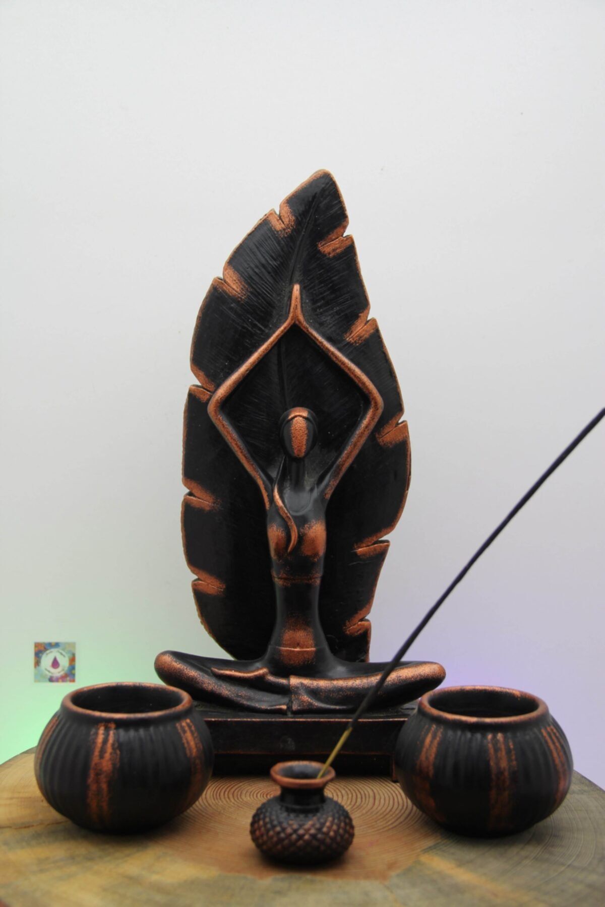 Yoga Yapan Kız Tütsülük Ve Mumluk 5