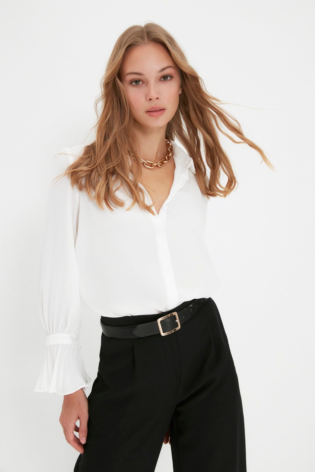 Trendyol Collection Tkaná košile se španělskými rukávy – Ecru, Regular Fit TWOAW22GO0487
