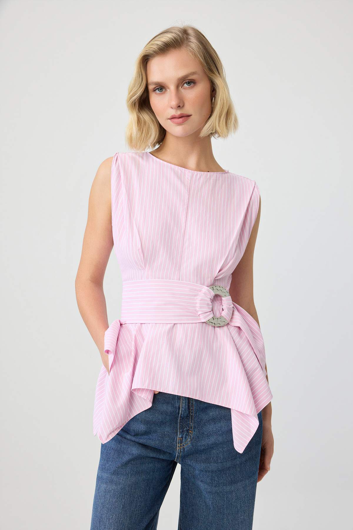 Trendyolmilla Pembe Çizgili Kuşaklı Asimetrik Şık Dokuma Bluz TWOSS26BZ00537