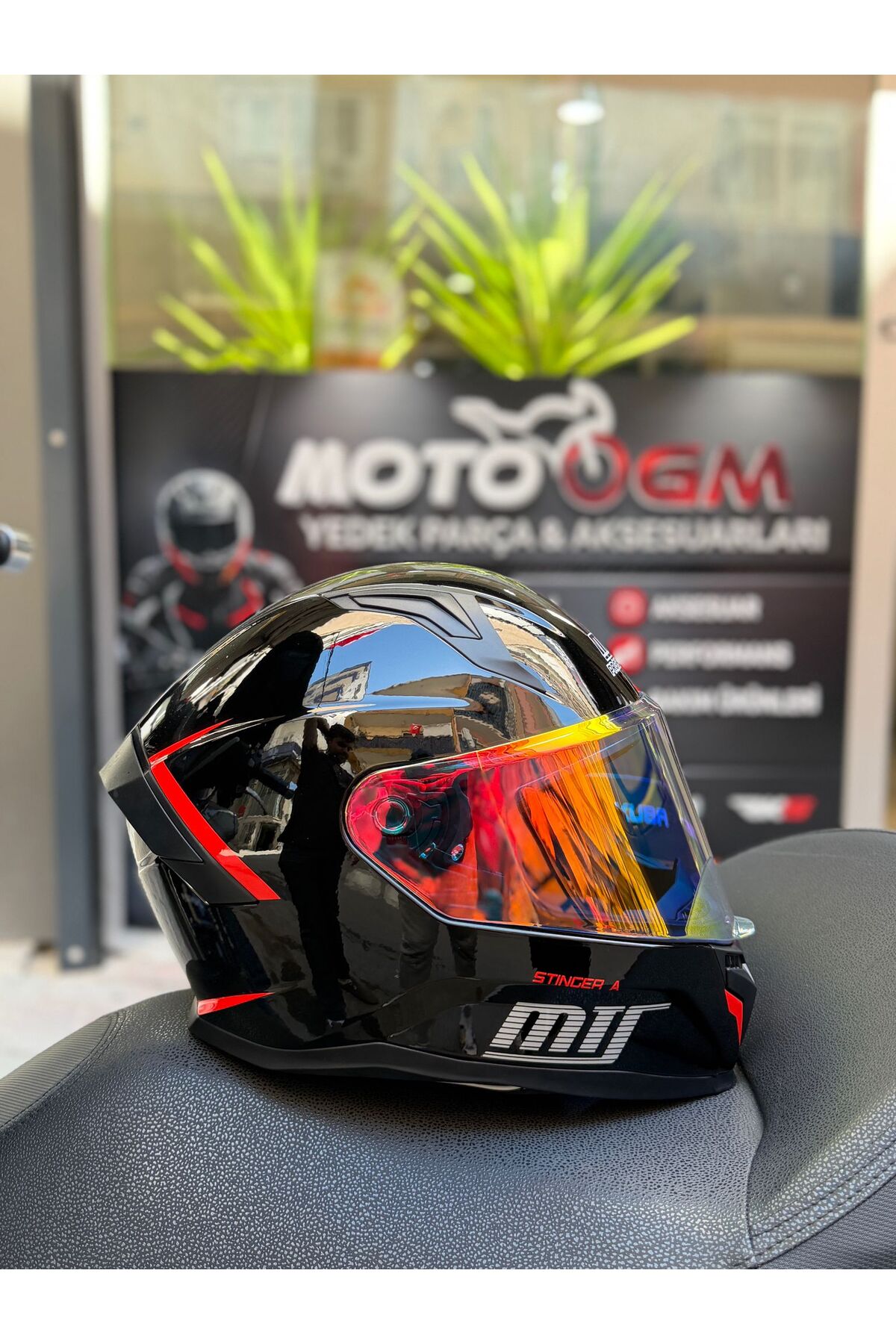 MTS M-910 Full Face Siyah Kırmızı Parlak Kask
