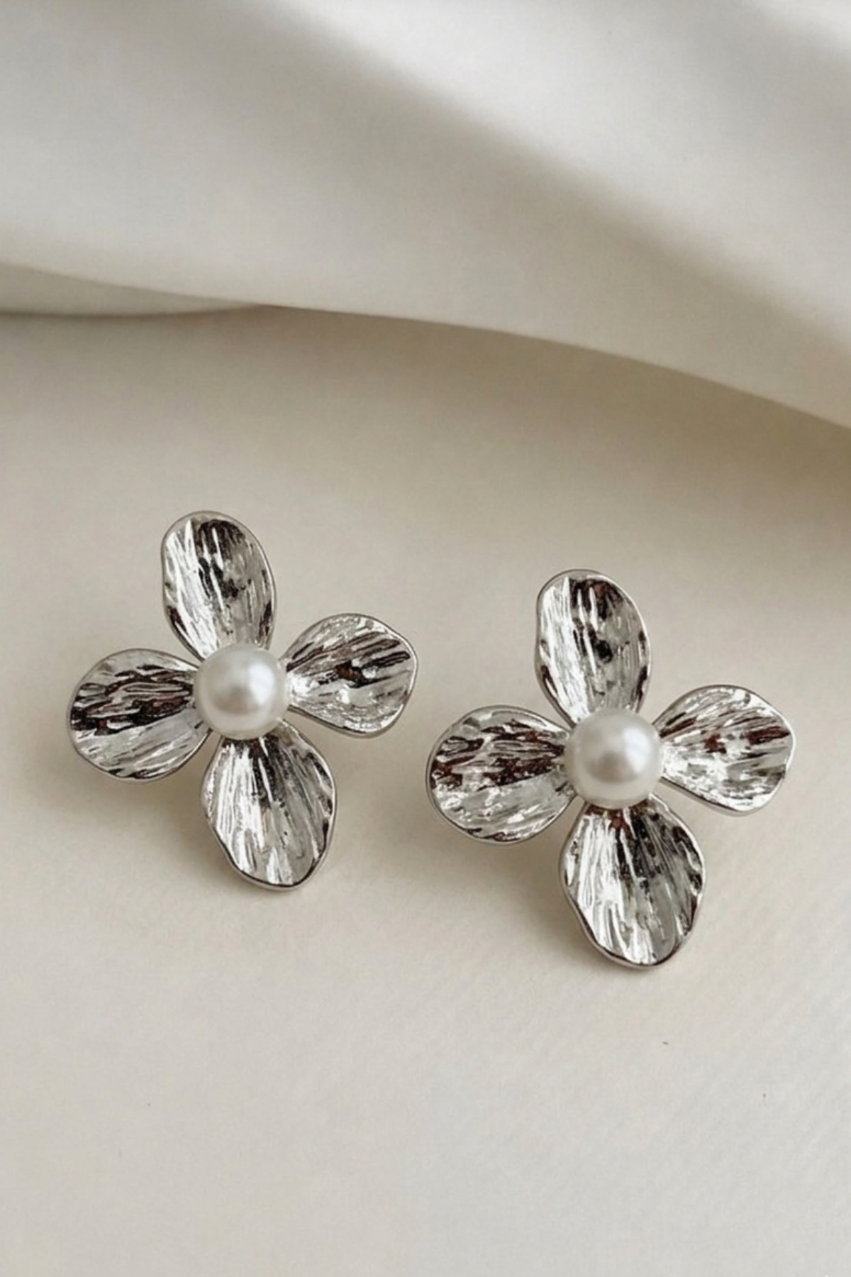 Pearl Silver Flower Earrings