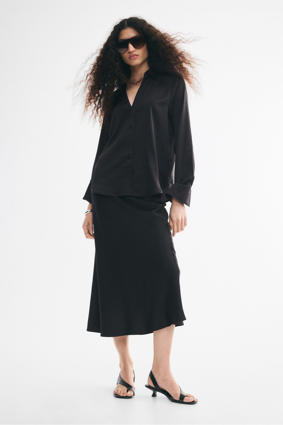H&M V Yakalı Bluz görsel 2
