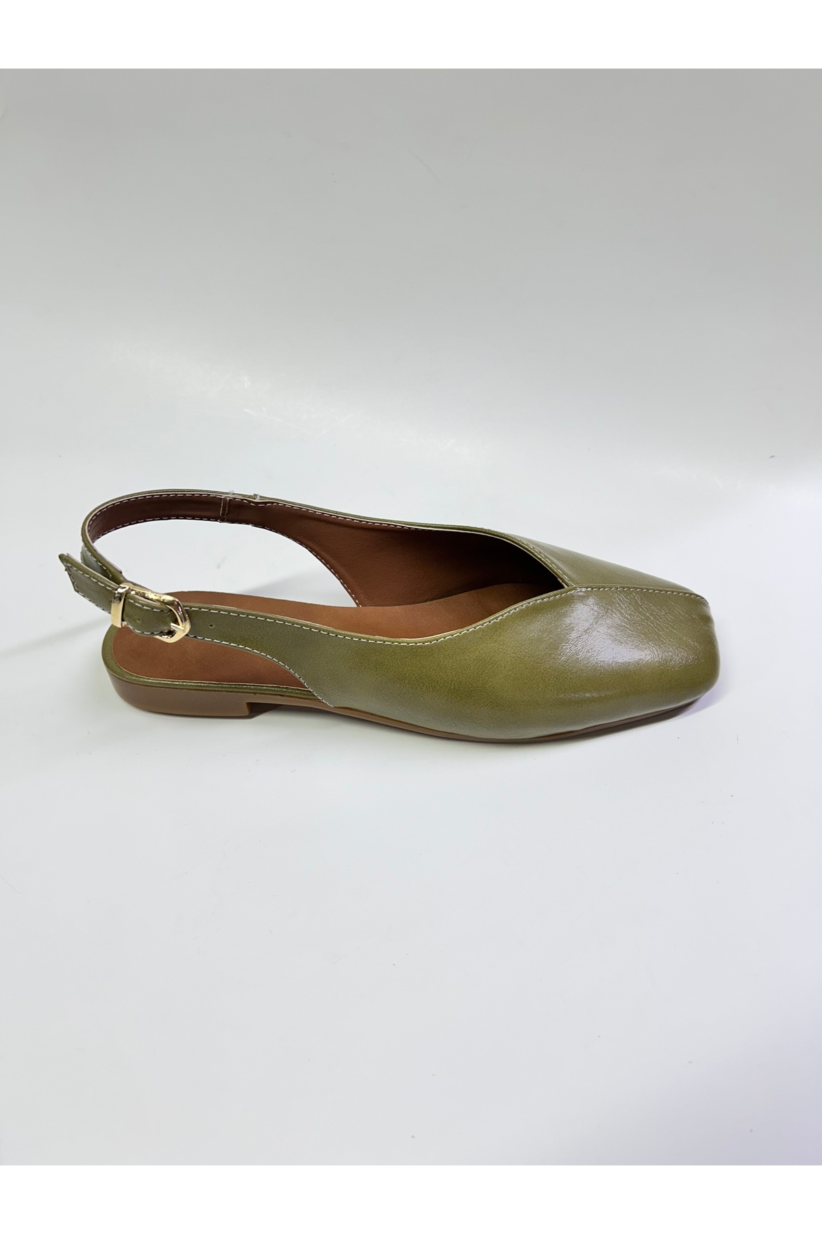 azza shoes BİANCA KADIN KARE KALIP PARLAK ARKASI AÇIK TOKA DETAYLI ZARİF ŞIK GÜNLÜK BABET görsel 3
