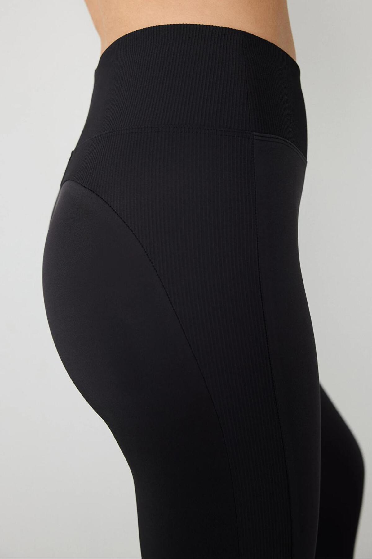 Lightweight Support Black Waist Black Leggings