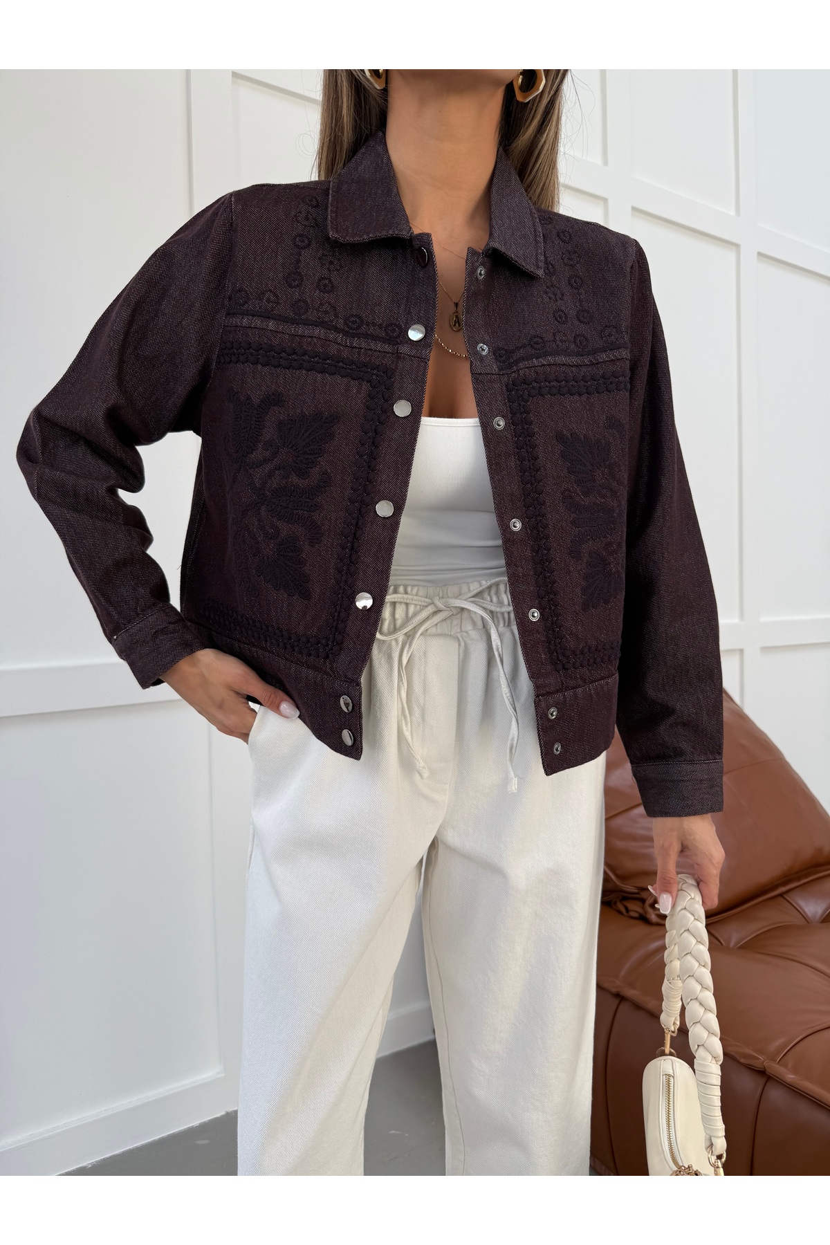 MİA NOURA KADIN ÖNÜ NAKIŞLI DENIM CEKET görsel 4