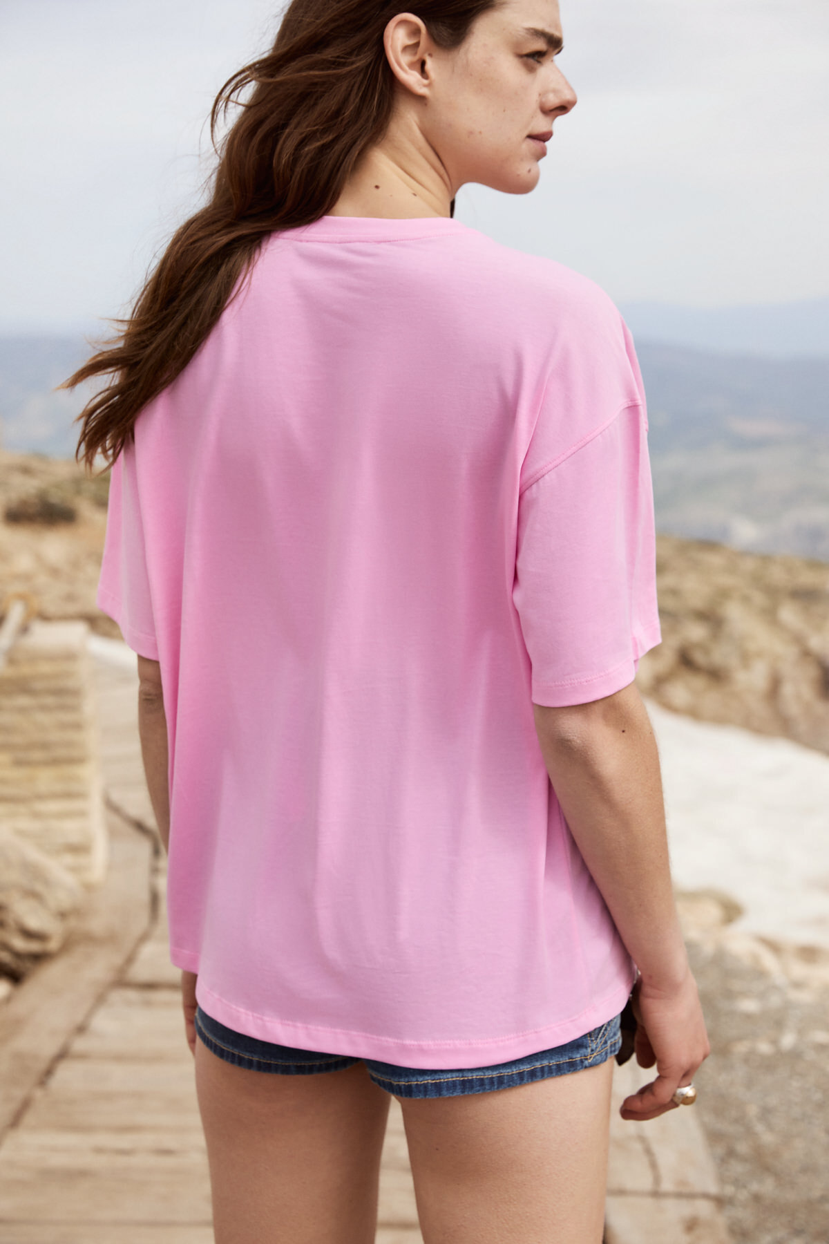 GRIMELANGE IRATI Kadın Yumuşak Kumaşlı %100 Organik Pamuklu Baskı Detaylı Oversize Pembe T-Shirt görsel 5