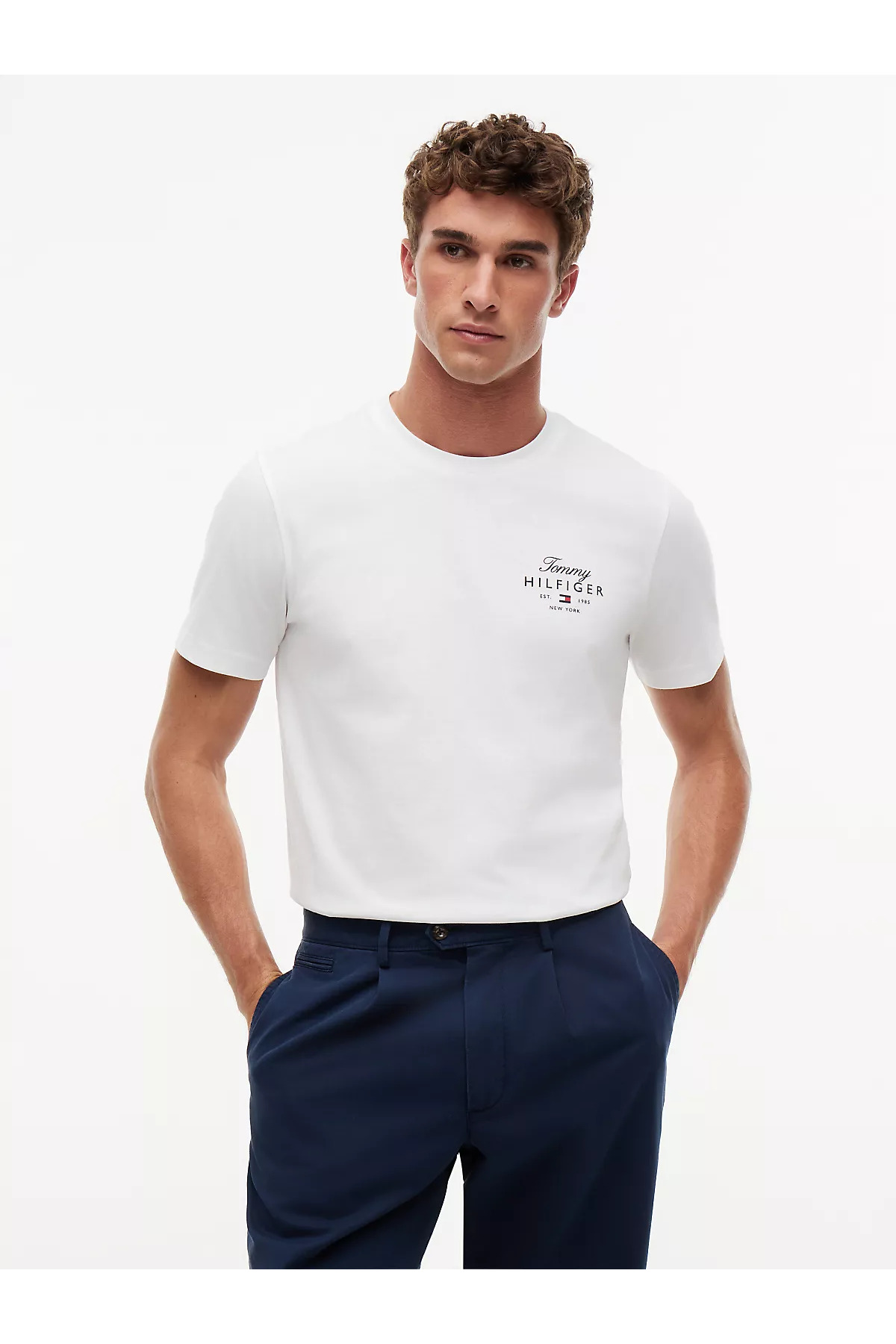 1_org_zoom TEE REGULAR SCRIPT STACK مردانه MW0MW43224-THDW5 Tommy Hilfiger تامی هیلفیگر اورجینال - تصویر 1