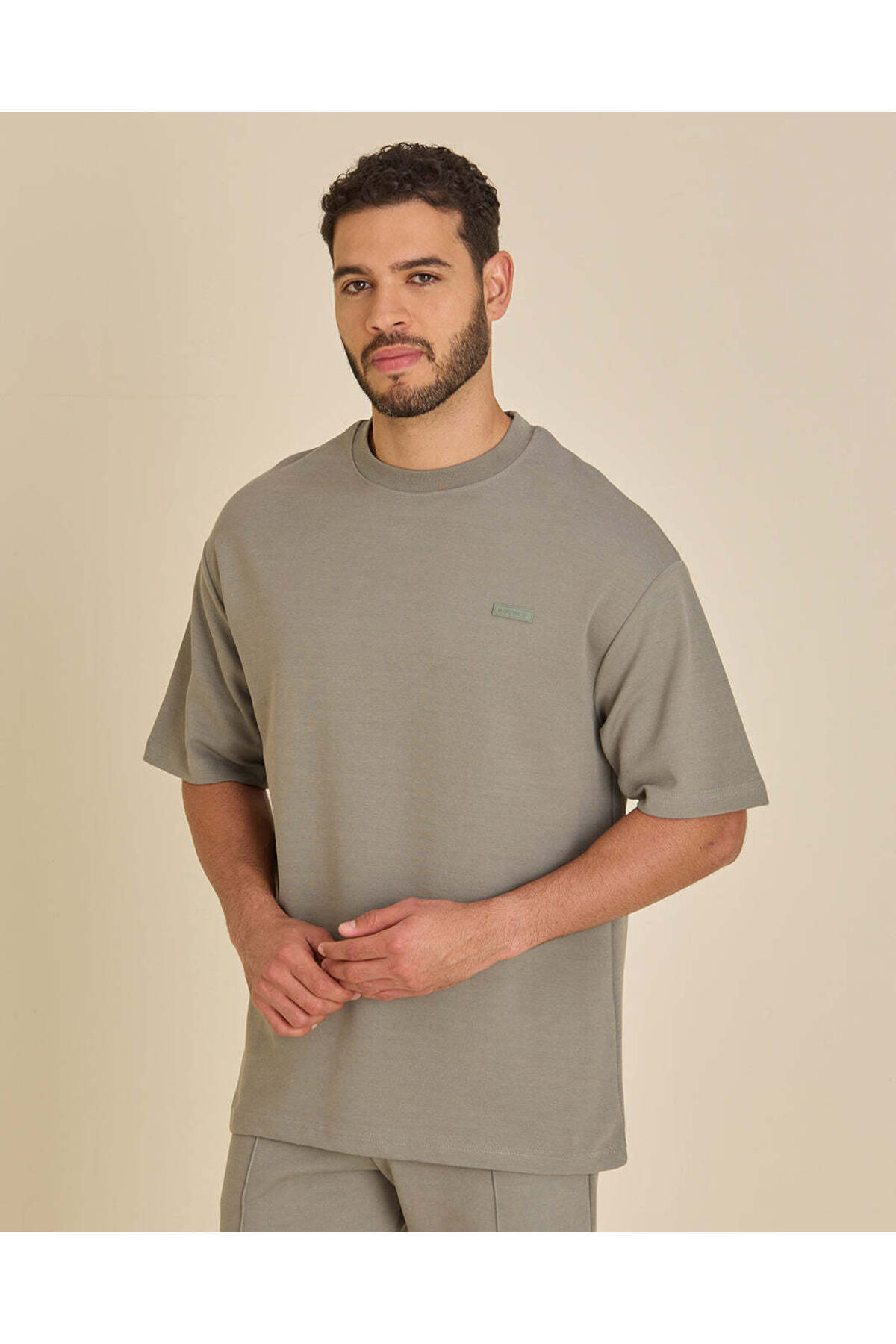 REDTAG Men Olive Plain T-Shirt