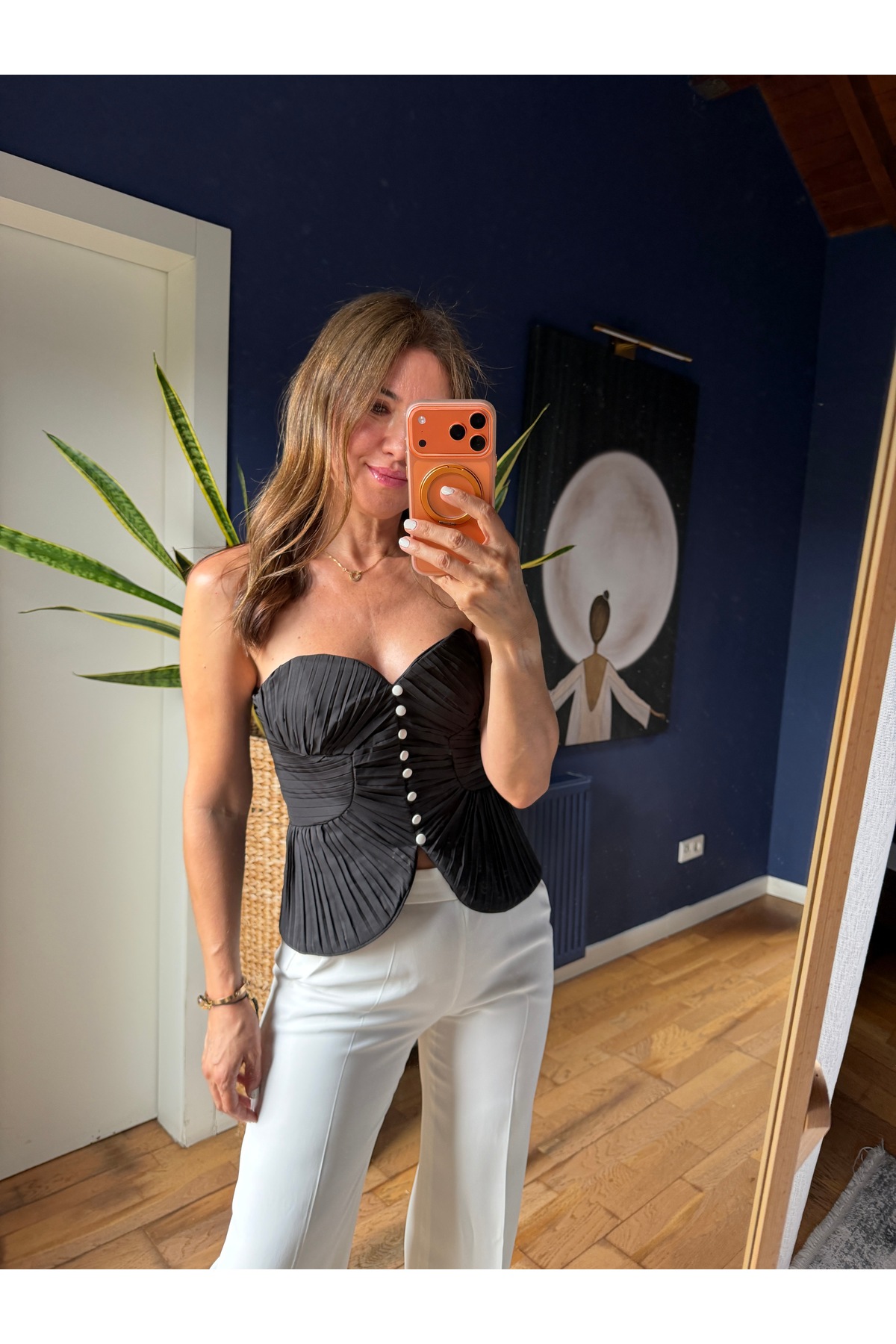 Aurélie Piliseli korse büstiyer görsel 3