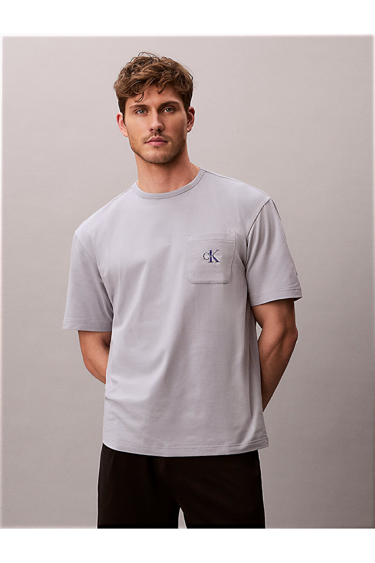 تیشرتزنانهCalvin Kleinخاکستری
