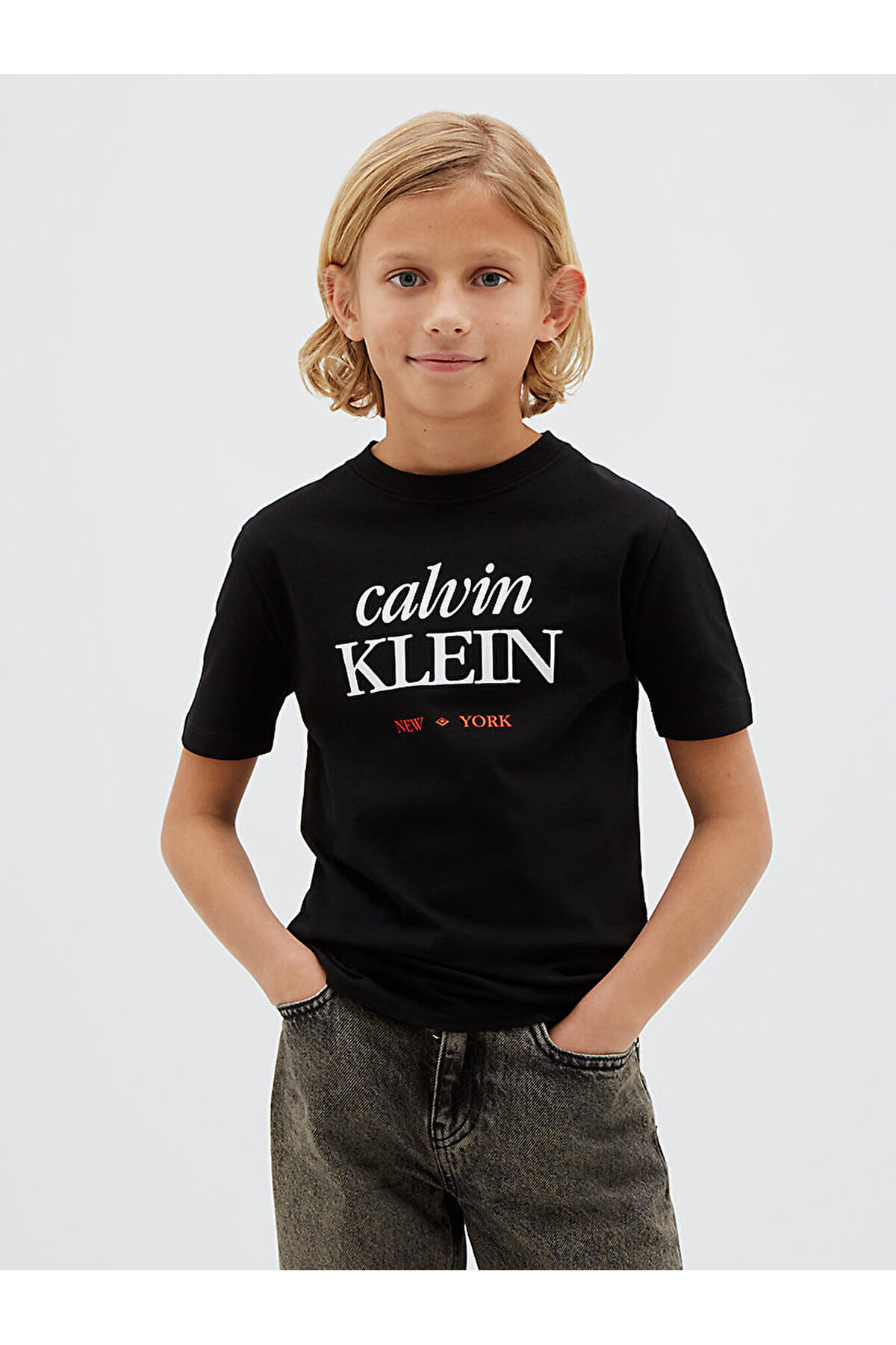 تیشرتزنانهCalvin Kleinمشکی تیشرتزنانهCalvin Kleinمشکی