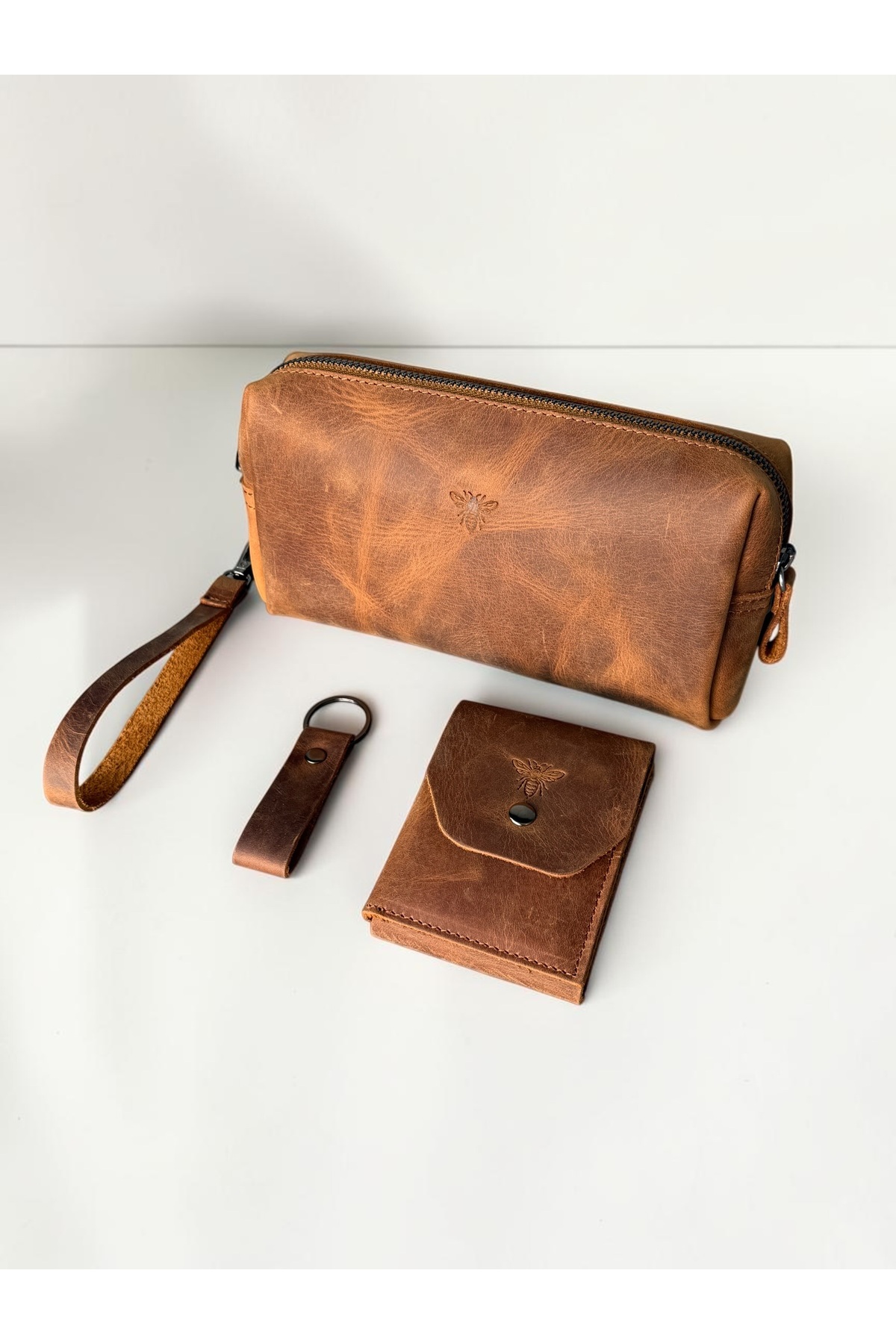 BeeBlack %100 Hakiki Crazy Dana Derisi Pirana Model (El Çantası , Cüzdan , Anahtarlık) SET'İ şık minimalist görsel 6