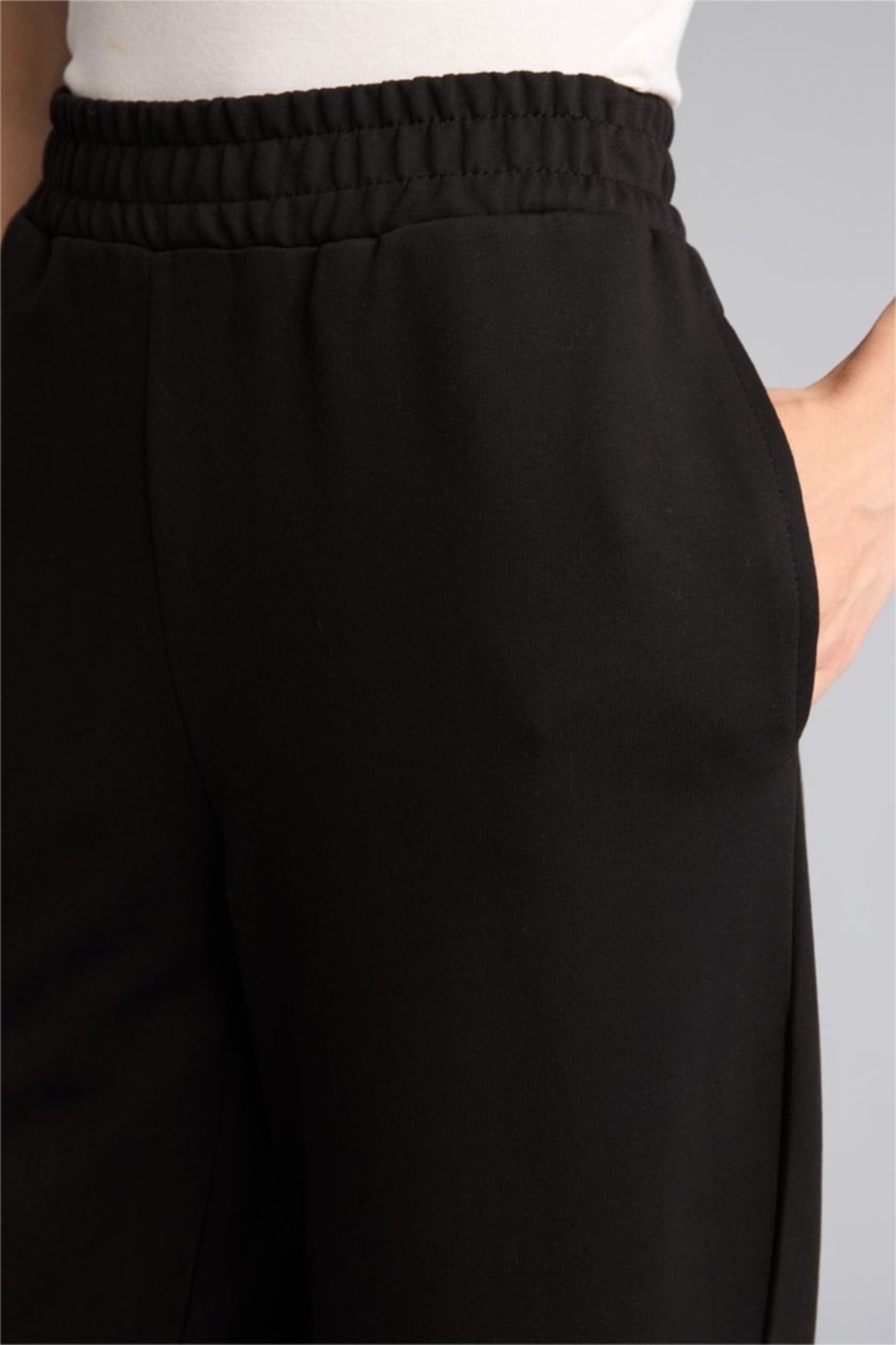 DeFacto Straight Fit Beli Lastikli Basic Düz Cepli Eşofman Altı - Siyah görsel 4