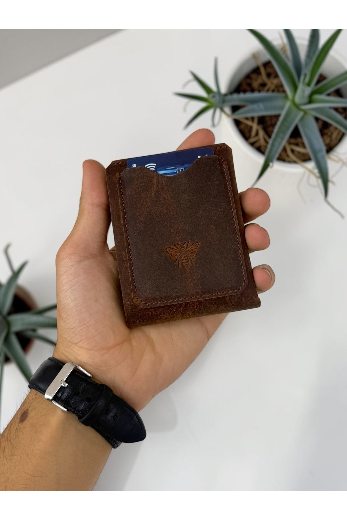 BeeBlack %100 Hakiki Deri CLARK Model Erkek Cüzdan - Mıknatıslı Şık Minimalist Cüzdan görsel 4
