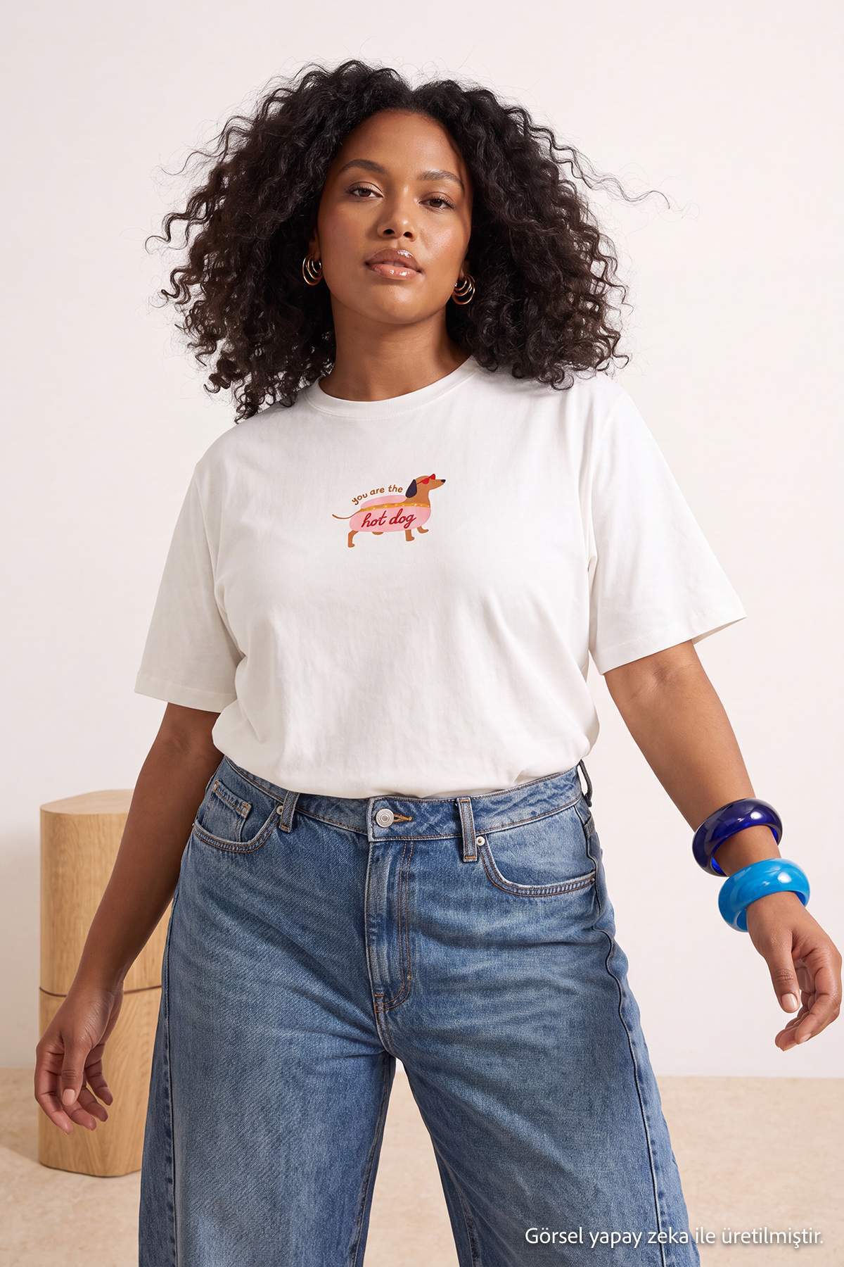 Trendyolmilla Curve Ekru Köpek Baskılı Basic Örme Büyük Beden T-Shirt TBBSS26BF00097