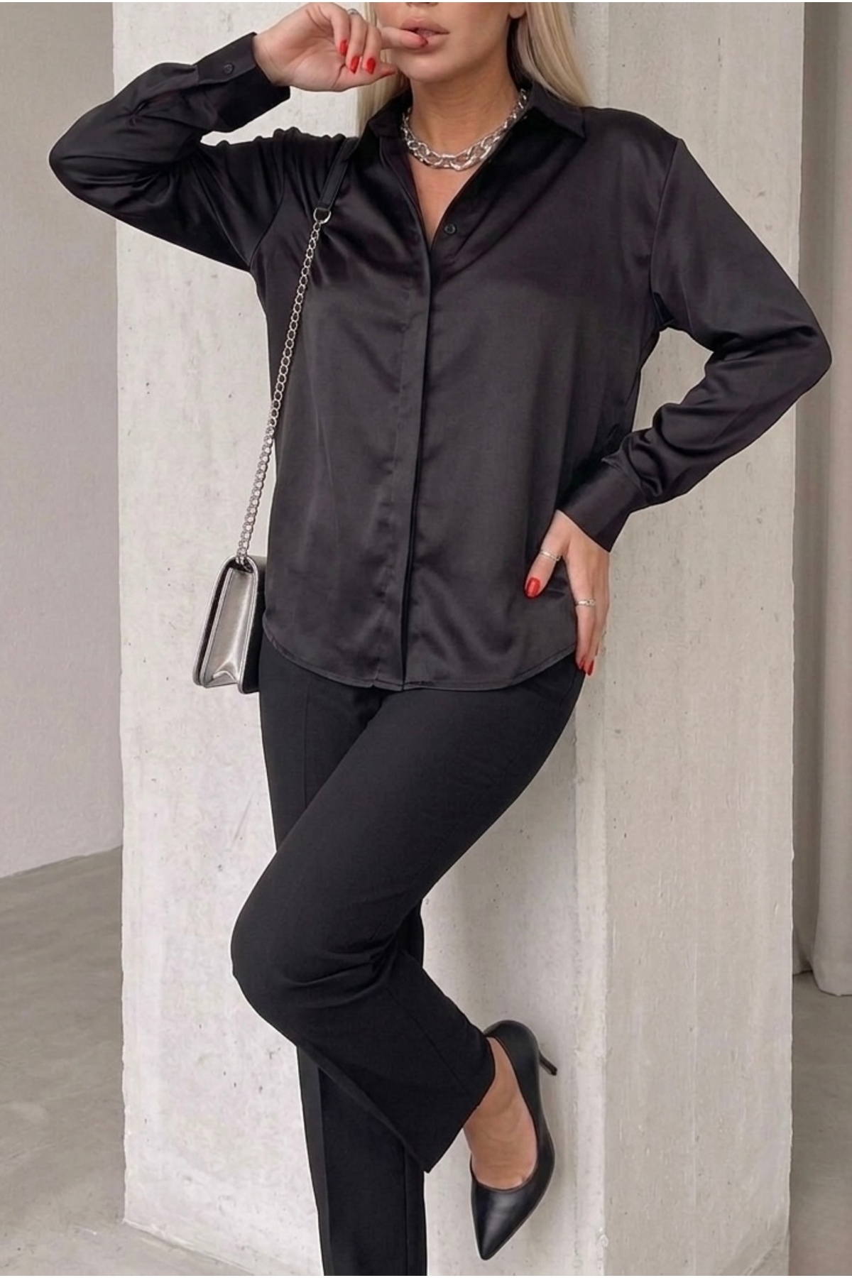 Chemise coupe loose en satin noir - EMMAS CLOTHING - Görsel 19