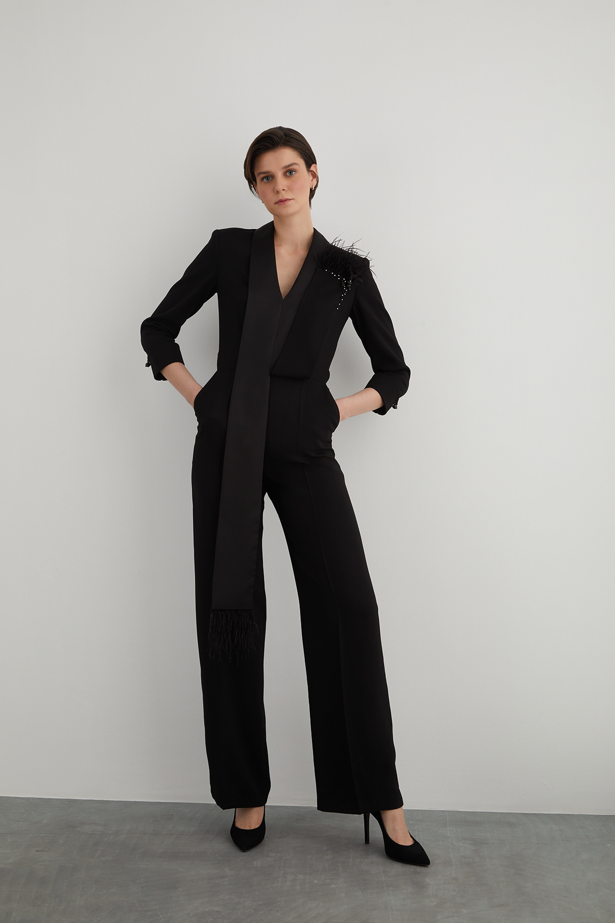 Feather And Stone Detailed Black Jumpsuit