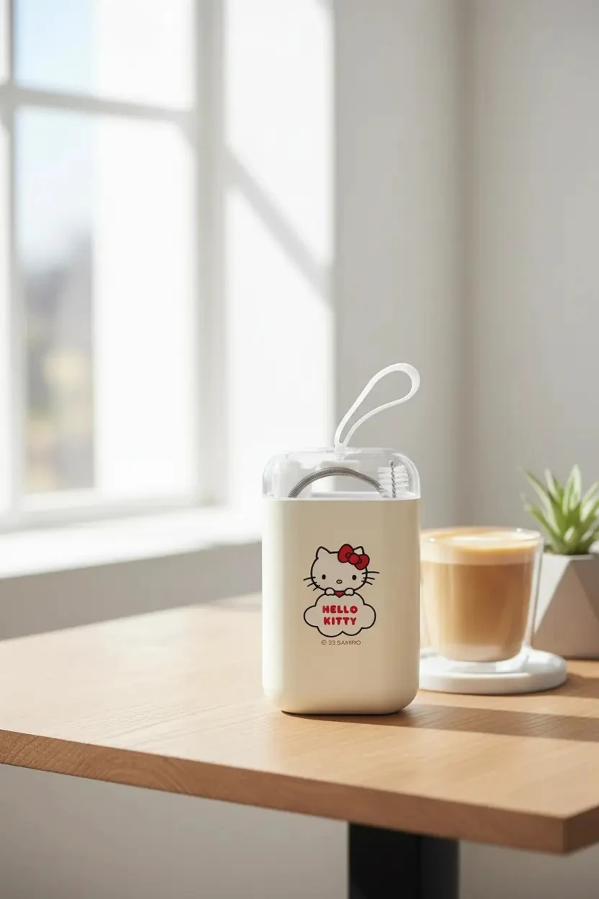 Miniso Sanrio Lisanslı Hello Kitty Elma Koleksiyonu Kutulu Çelik
