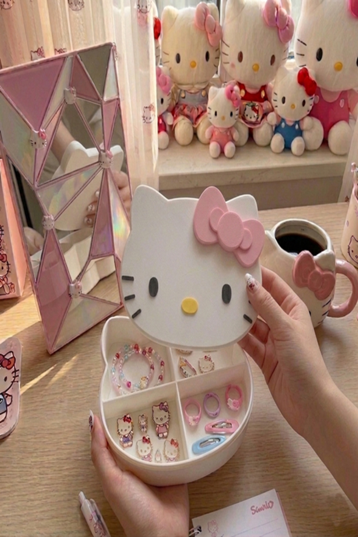 Küp Atölye Hello Kitty Kapaklı Çok Amaçlı Organizer Saklama Takı