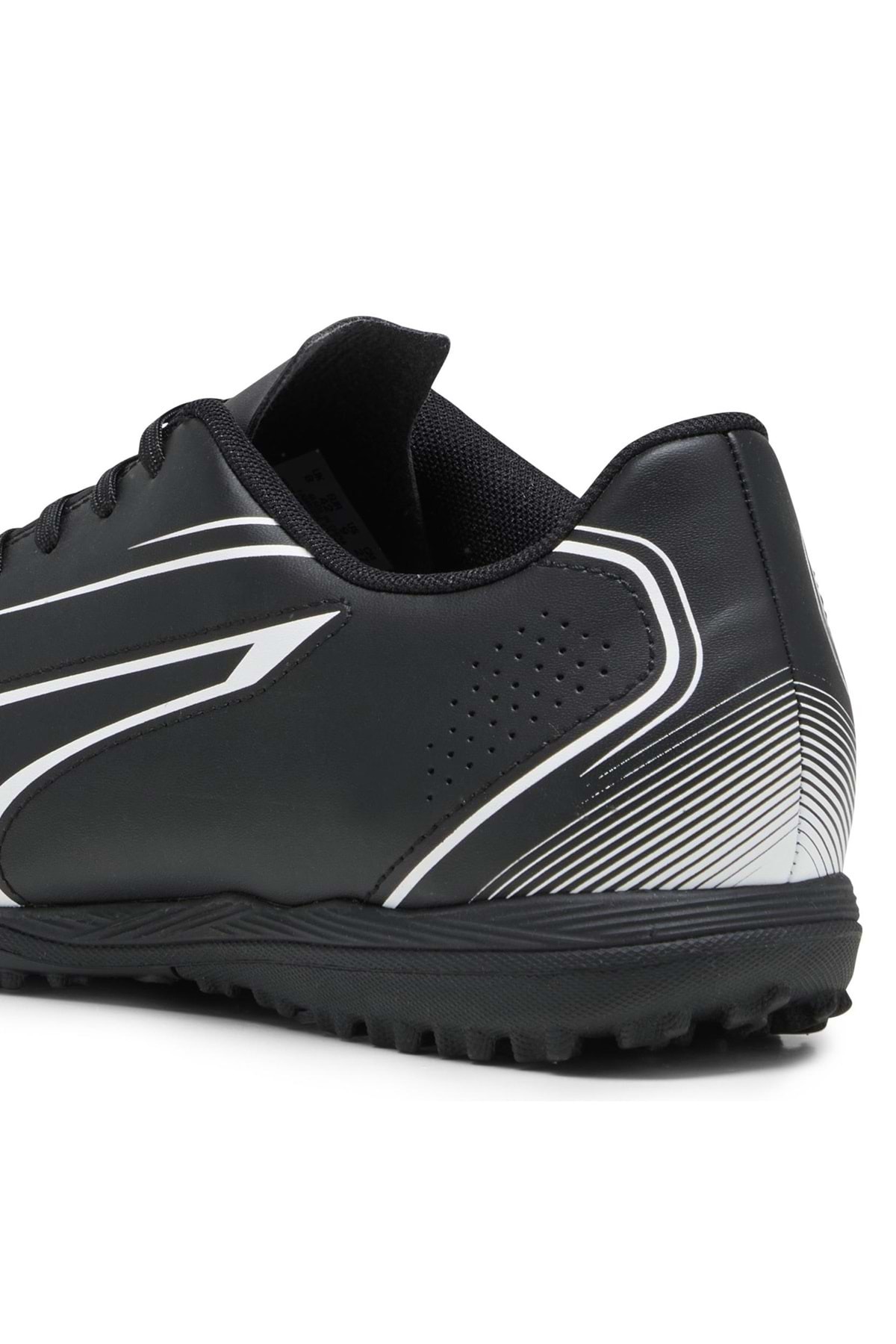 Puma Vitorıa TT 107484 Unisex Halısaha Ayakkabısı SİYAH-BEYAZ görsel 6