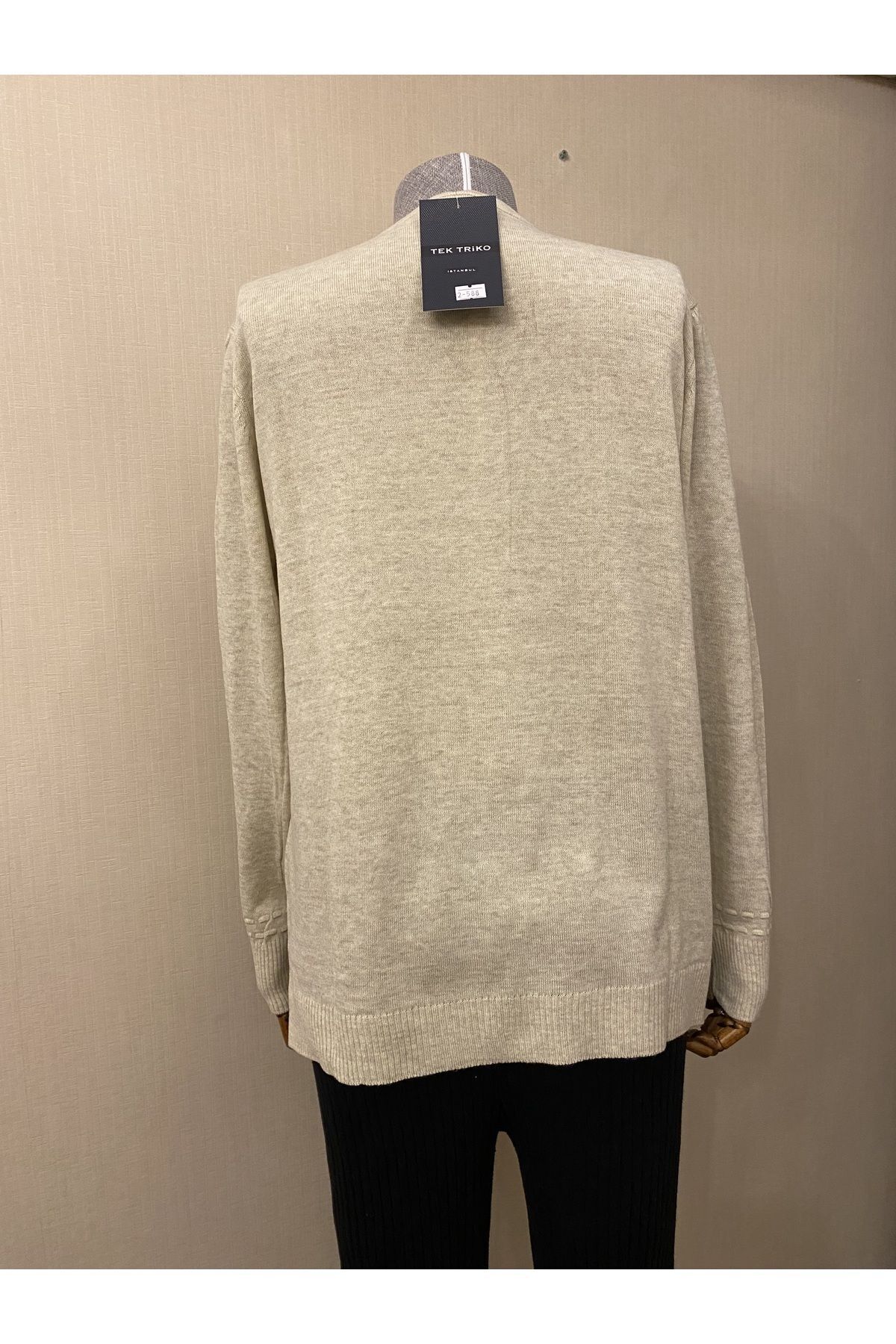 V-Neck Knitwear Patterned Mother Blouse Sweater / Cream