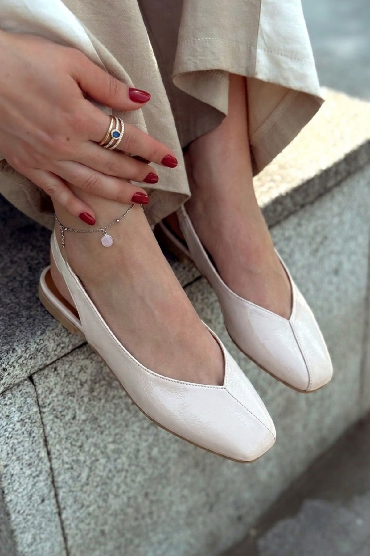 Genel Markalar Siena Kadın Bej Kare Burun Babet Slingback görsel 2