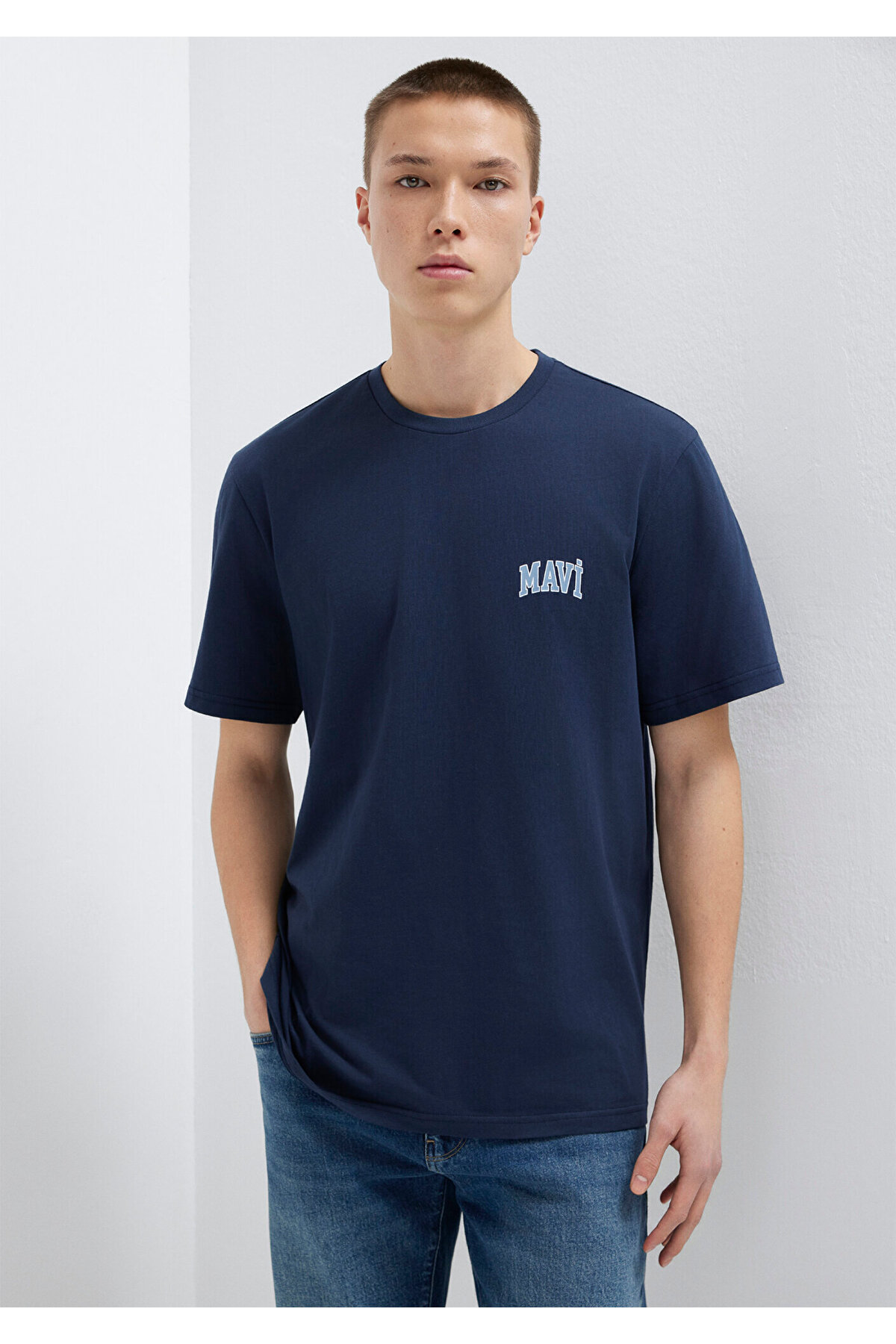 Marineblaues تيشيرت mit Logo-Print, reguläre Passform 0611714 -70497