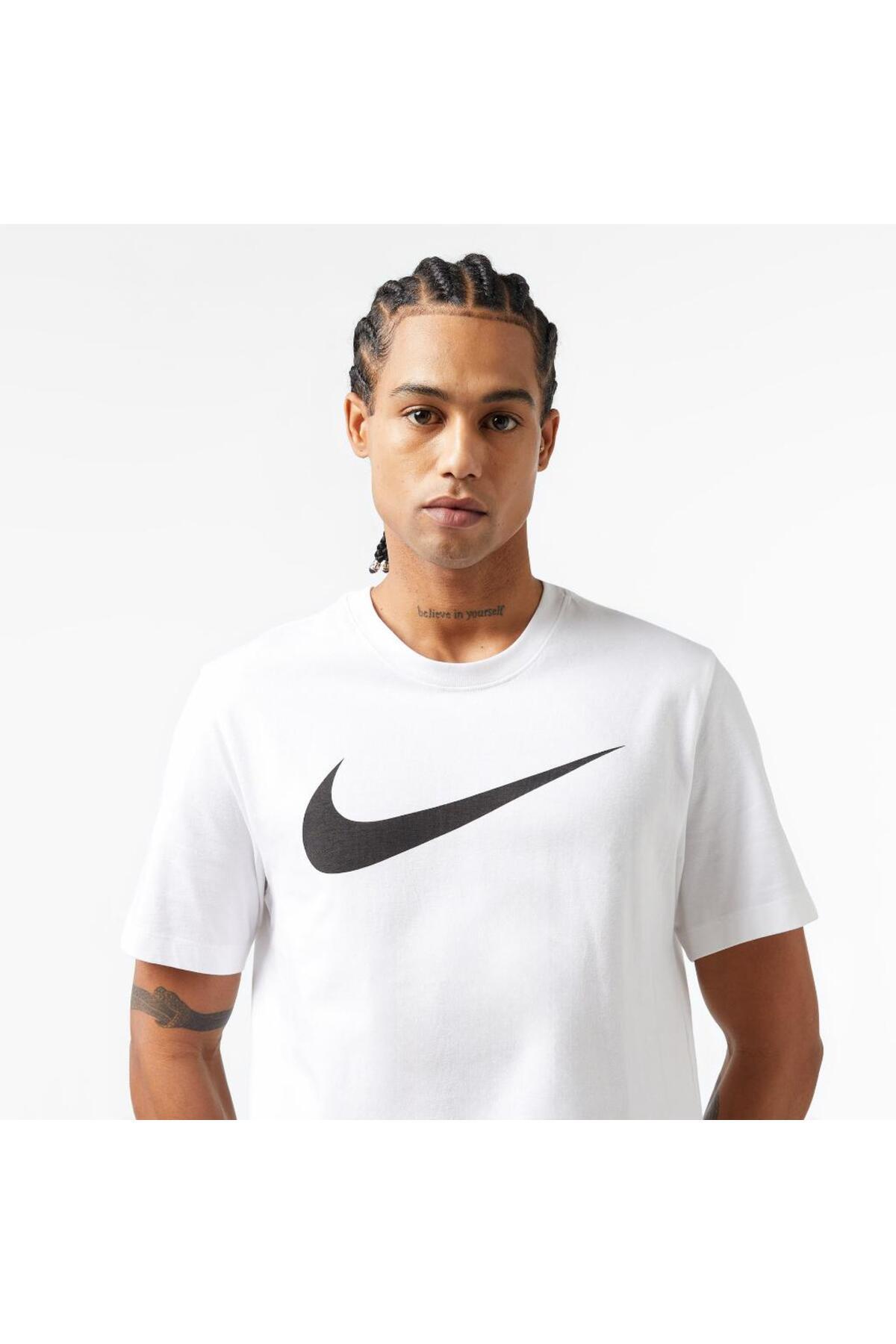 تی‌شرت سفید نخی مردانه Swoosh طرح ورزشی نایکی تی شرت ورزشی Nike
