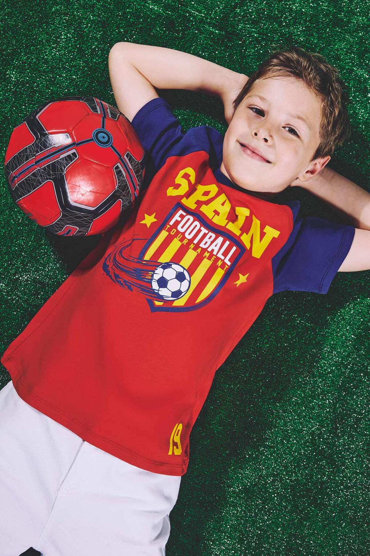 Defacto 100% Cotton New Regular Fit Crew Neck Short Sleeve Spain Printed Red T-Shirt for Boys H9747