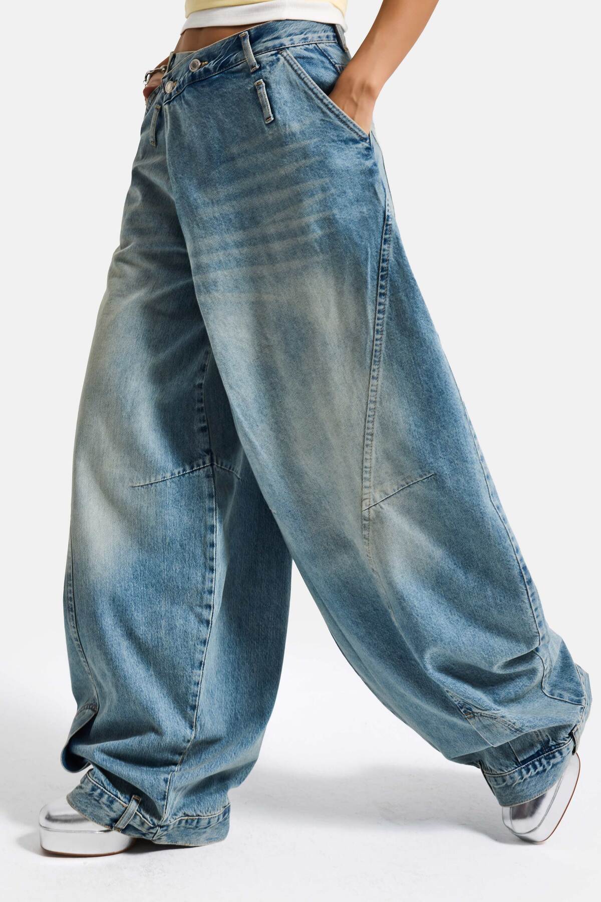 it's basic  Kadın Kot Rengi 4s6-32 Süper Baggy Fit Kemer Detaylı Özel Tasarım Denim Jean - Görsel 3