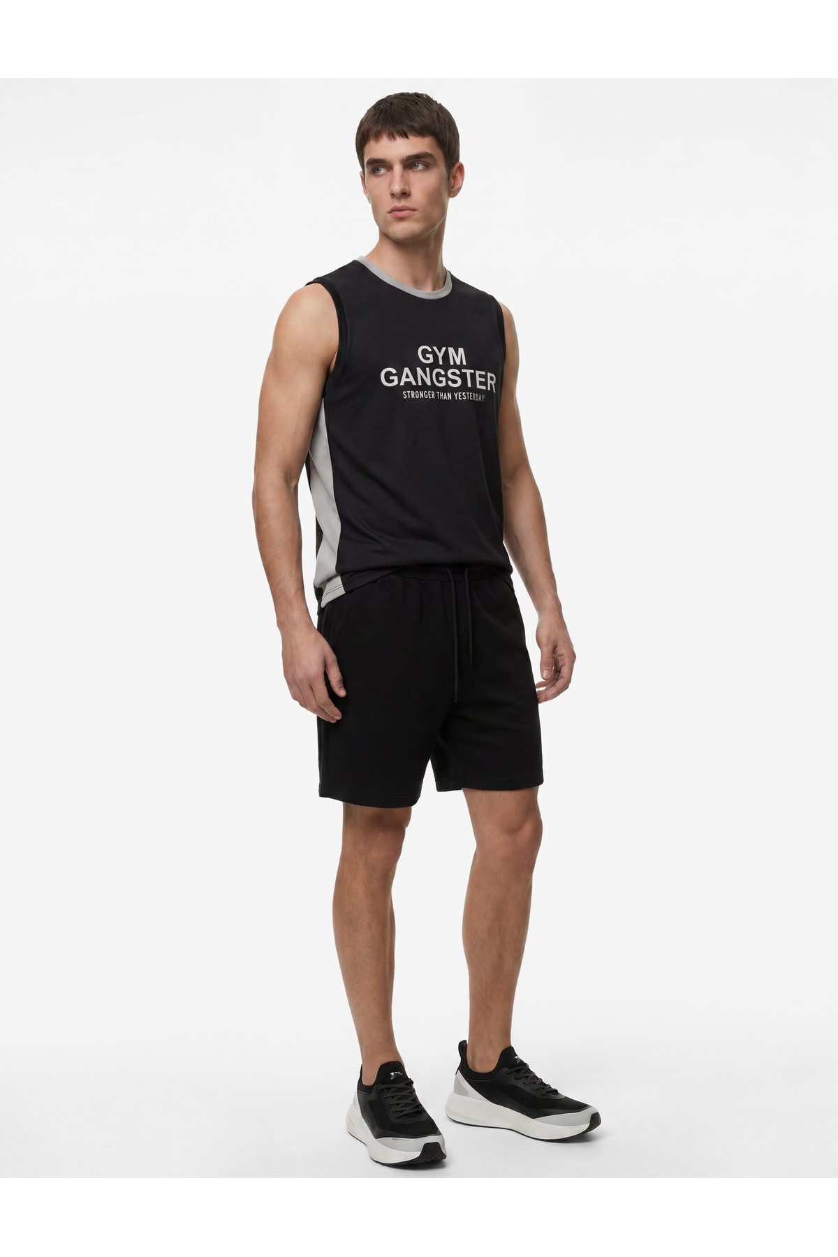 Koton Regular Fit Renk Bloklu Kolsuz Bisiklet Yaka Baskılı Spor Atlet görsel 2