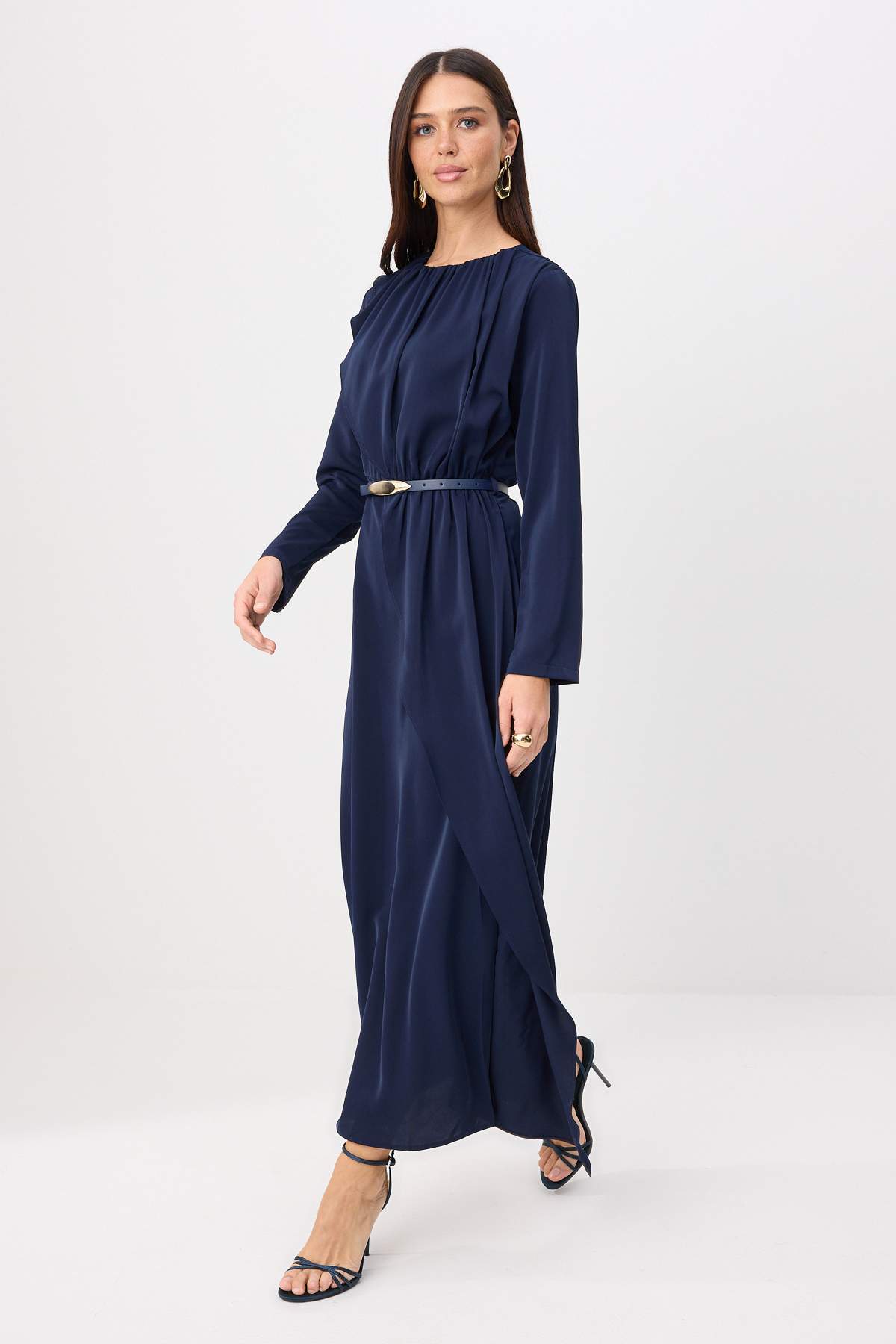 Trendyolmilla Modest Koyu Lacivert Kemerli Düz Dokuma Tesettür Elbise TCTSS26EB00185
