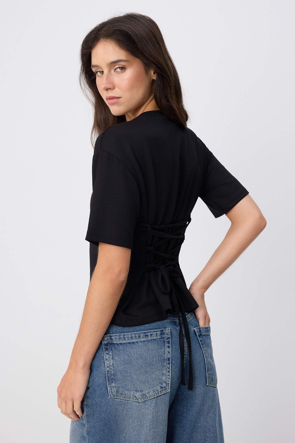 Trendyol Collection Black Plain Fitted Crew Neck Standard Sleeve Short 100% Cotton Knitted T-Shirt Twoss26Ts00317