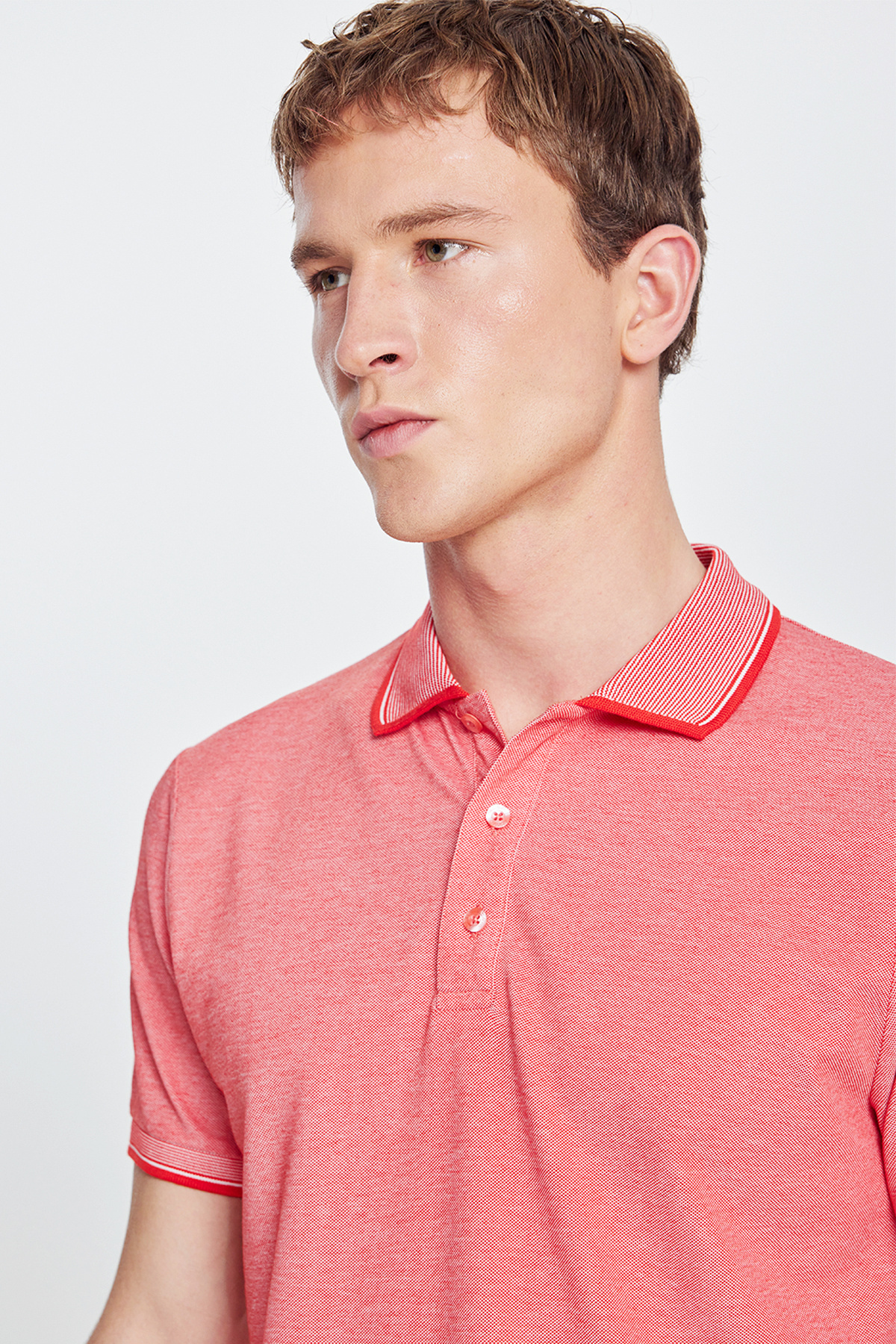 AC&Co / Altınyıldız Classics Erkek Çekmeyen Pamuklu Kumaş Slim Fit Dar Kesim Narçiçeği-Beyaz Kıvrılmaz Polo Yaka Tişört görsel 7